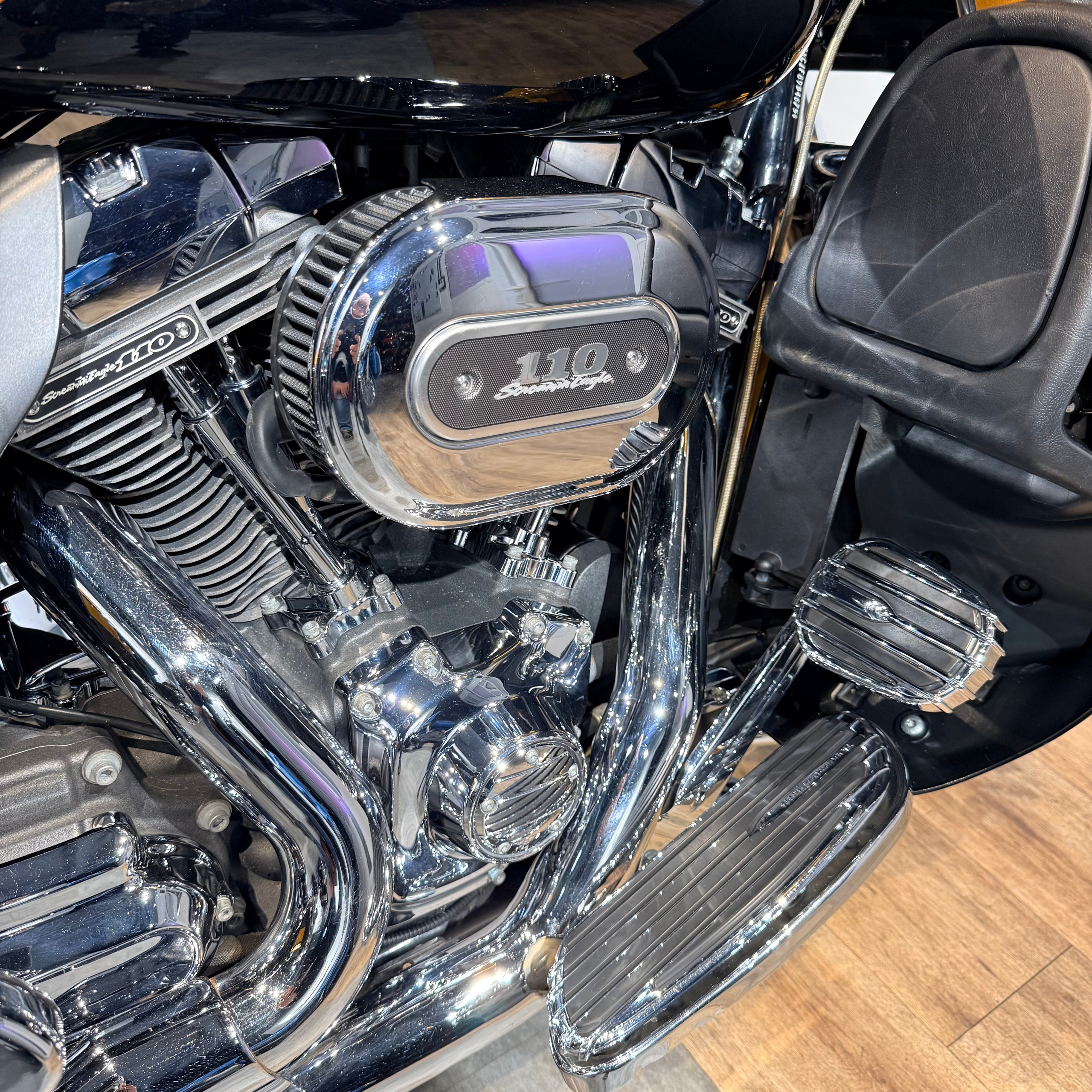 Купить Harley-Davidson 2014 CVO Еlесtra Glide Limited Gоld (Touring) — подробнее на сайте. Hello Davidson, Москва. Только хорошие мотоциклы…