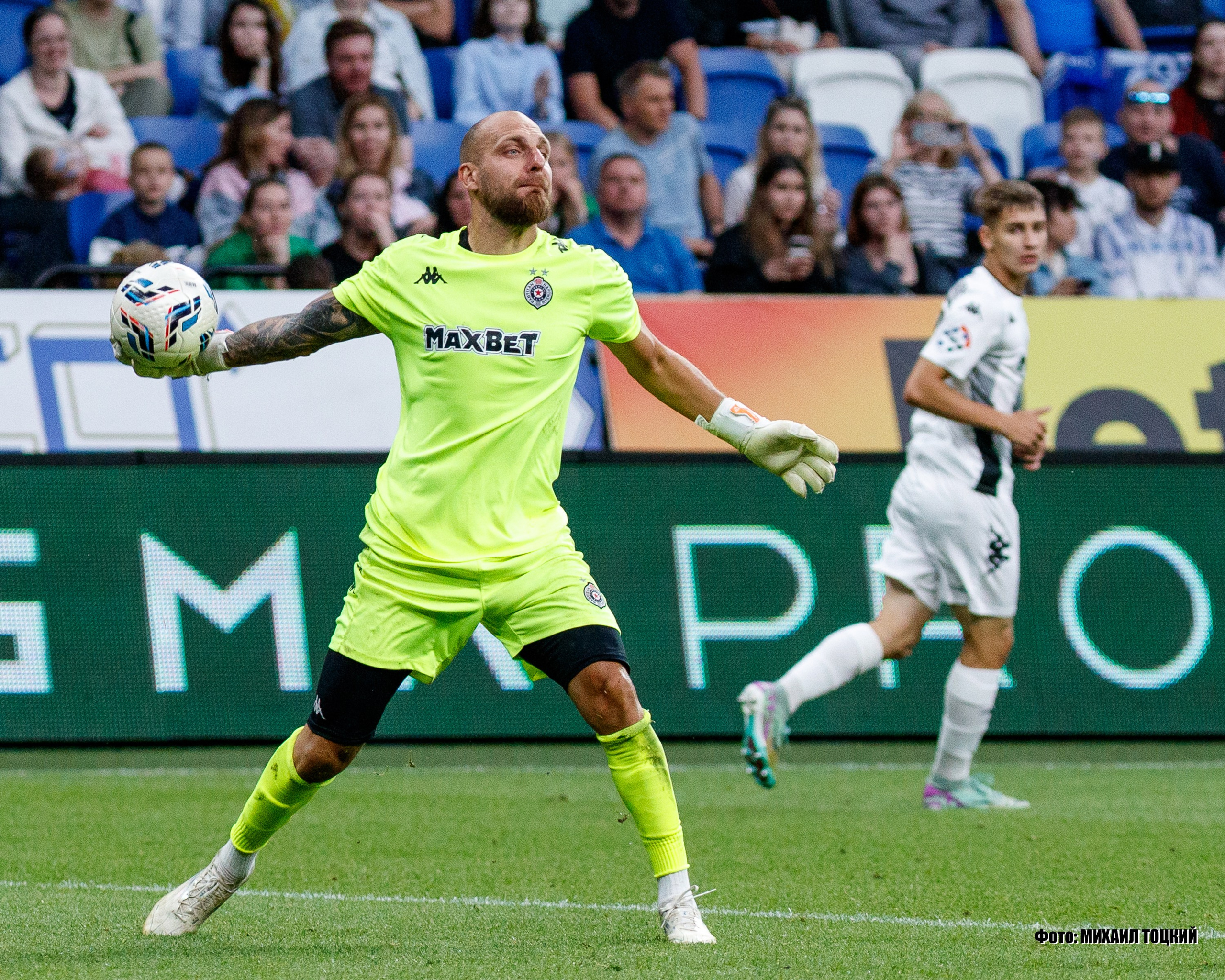 Фоторепортаж. ФК Динамо — ФК Партизан. Михаил Тоцкий портретный и репортажный фотограф в Москве