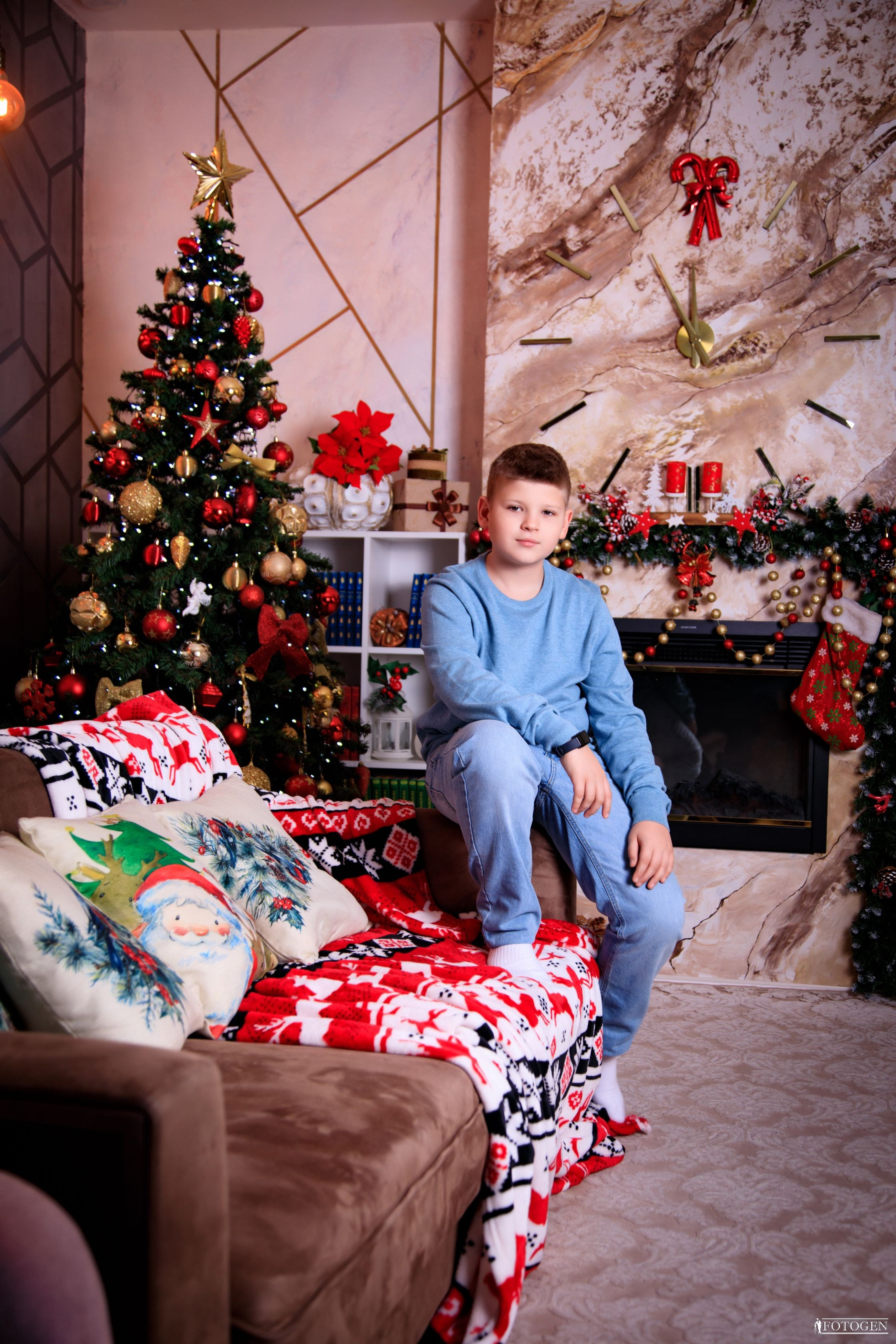 Новогодняя Фотосессия в Студии FOTOGEN ᐈ Премиум-класс в Краснодаре. Интерьерная фотостудия FOTOGEN г. Краснодар