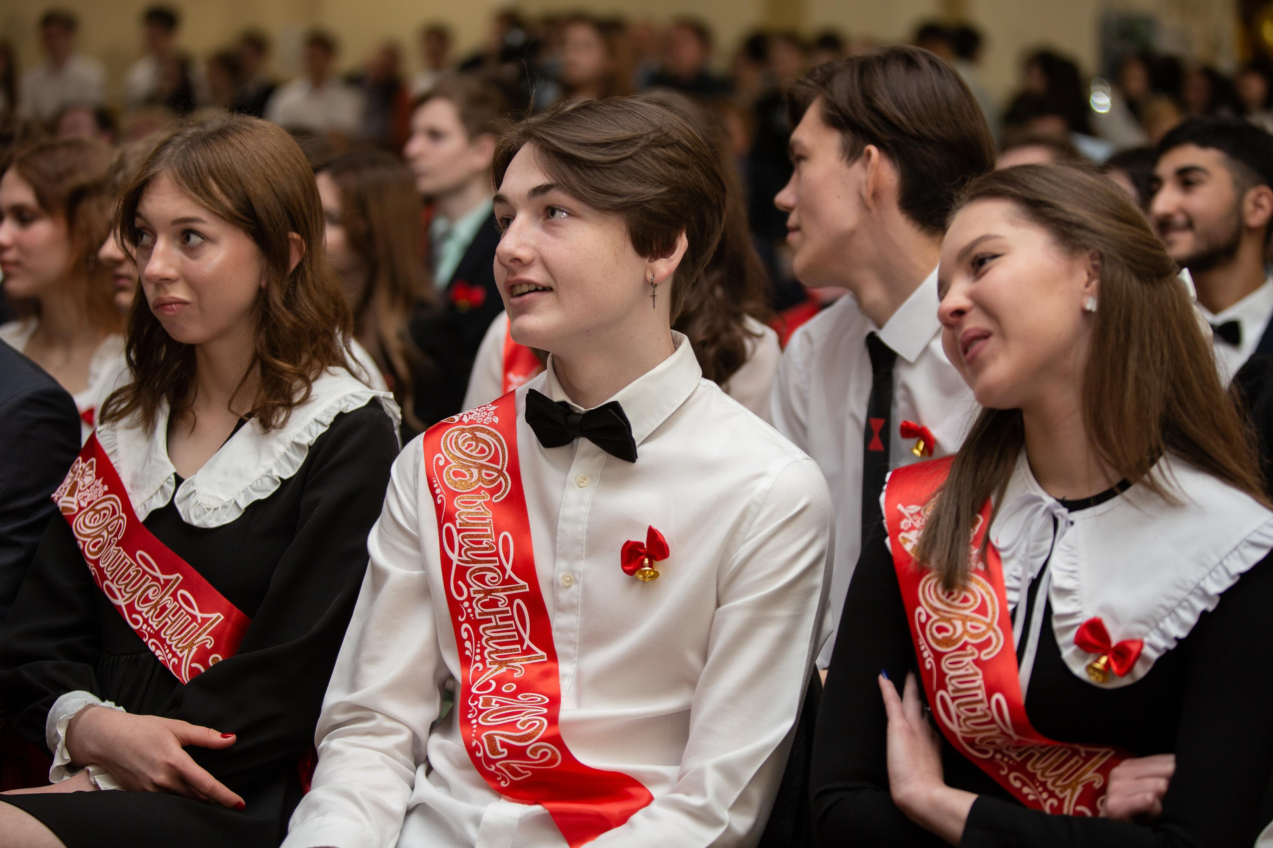Выпускной альбом в Реутово для школ и детских садов