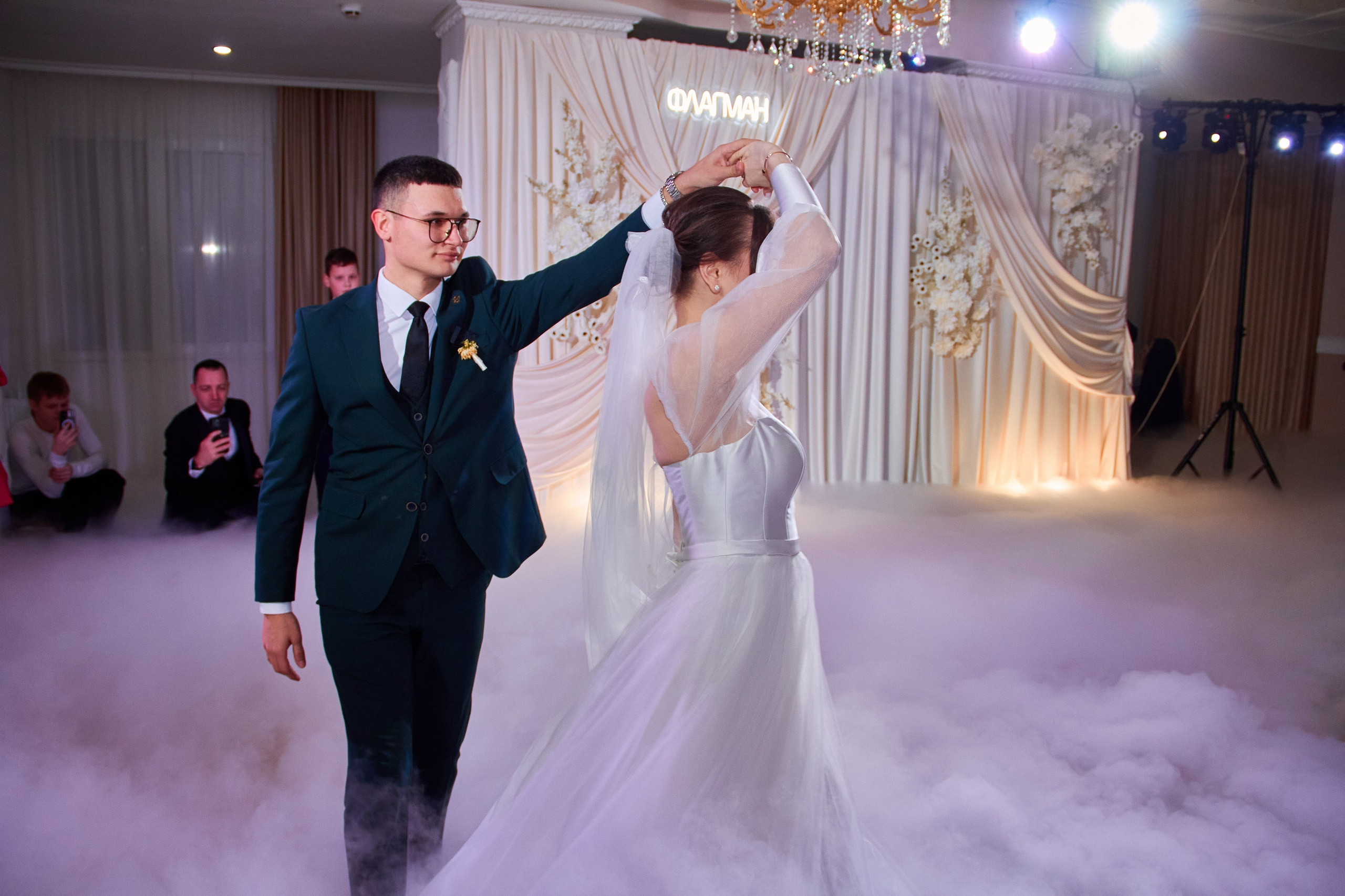 Артем и Валерия. Свадебный и креативный фотограф в ЮФО и МСК