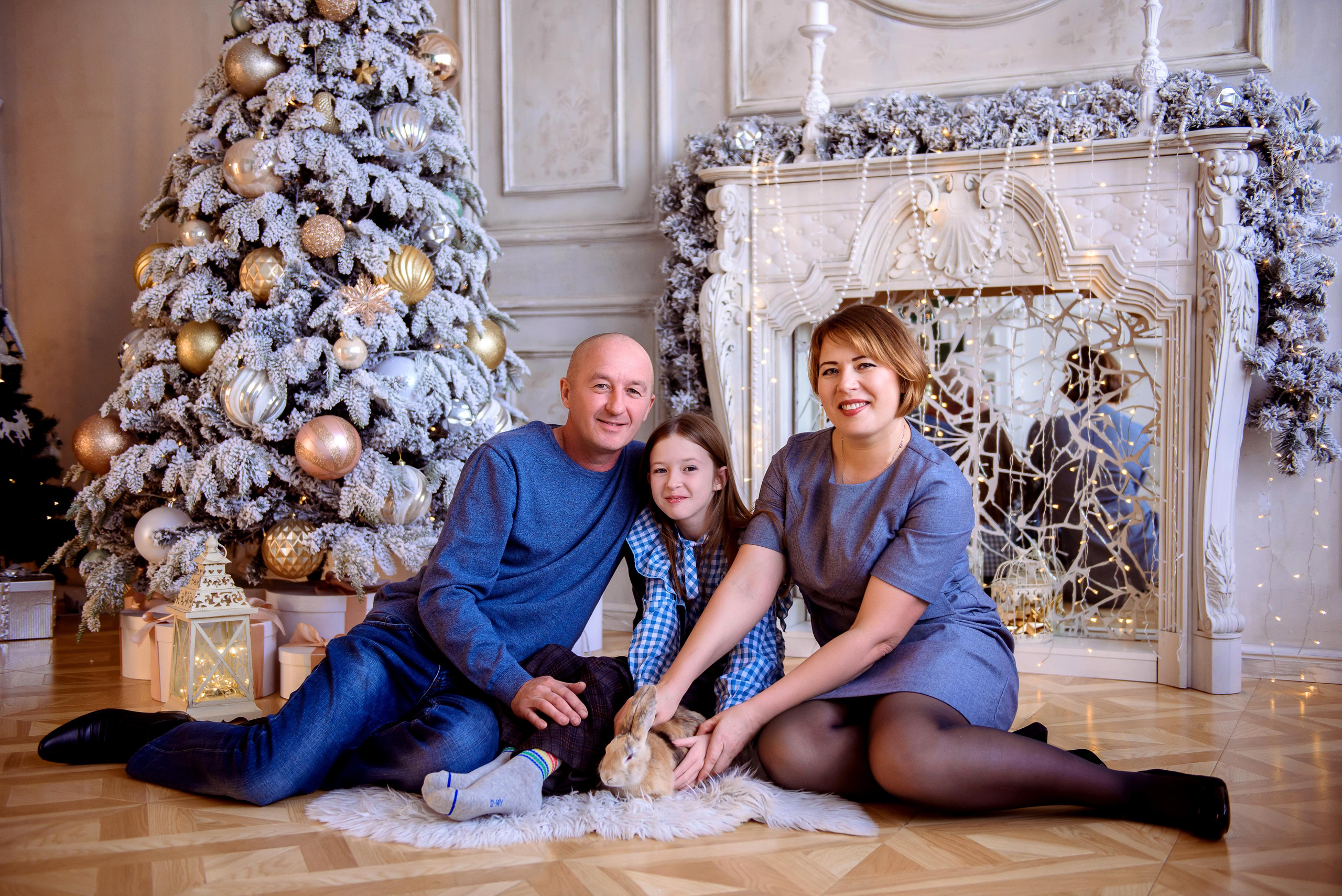 Новогдняя фотосессия одной красивой семьи. Фотограф. Выпускные альбомы в Барнауле