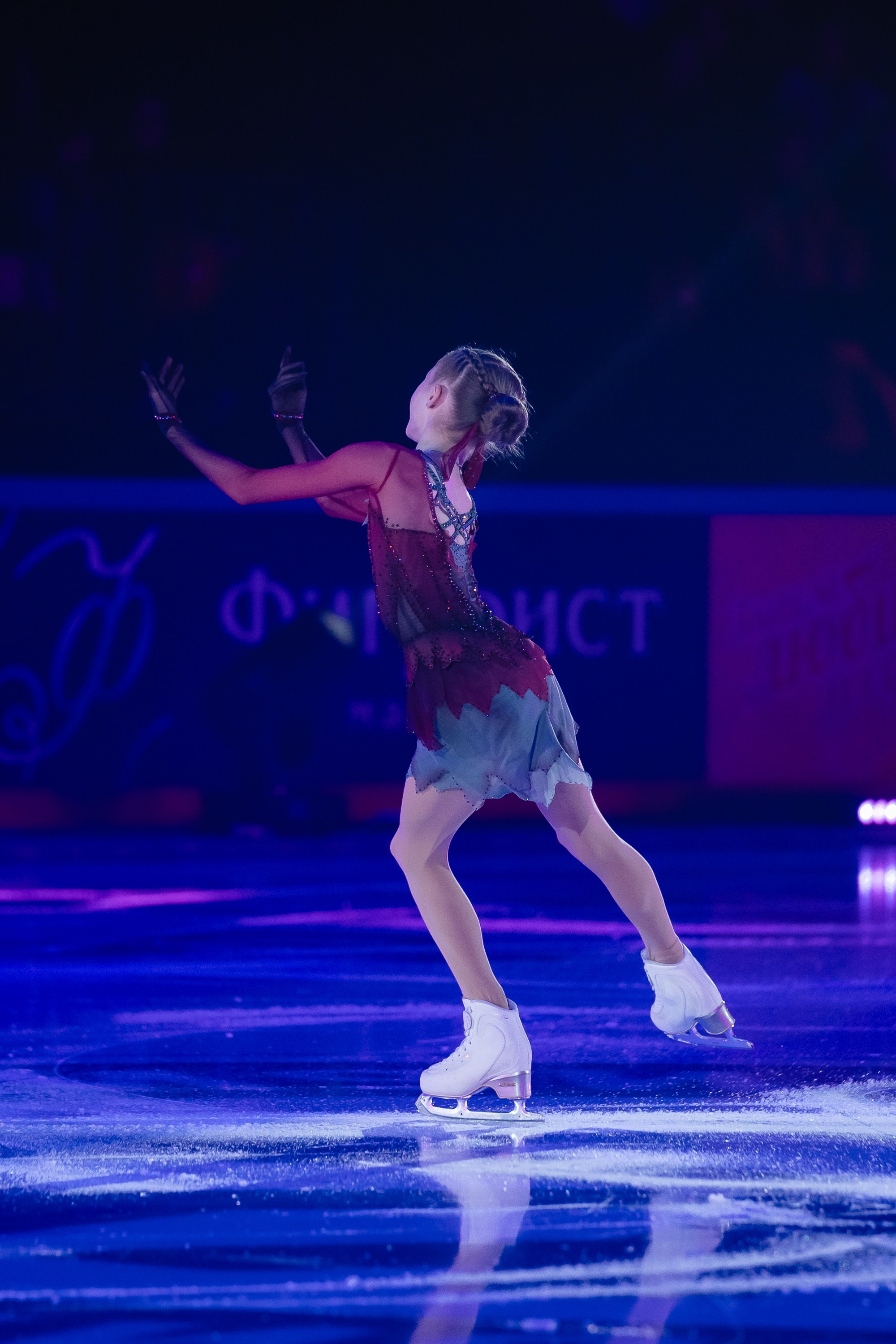 Шоу «Чемпионы на льду» в Новосибирске. Воробьева Ксения — Спортивный и танцевальный фотограф Новосибирск