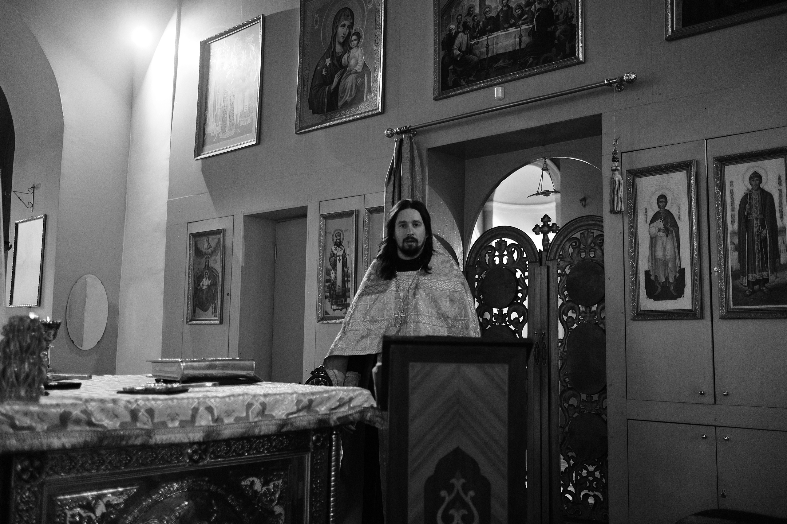 Story of orthodox priest. Moscow street photography workshops and photo tourism