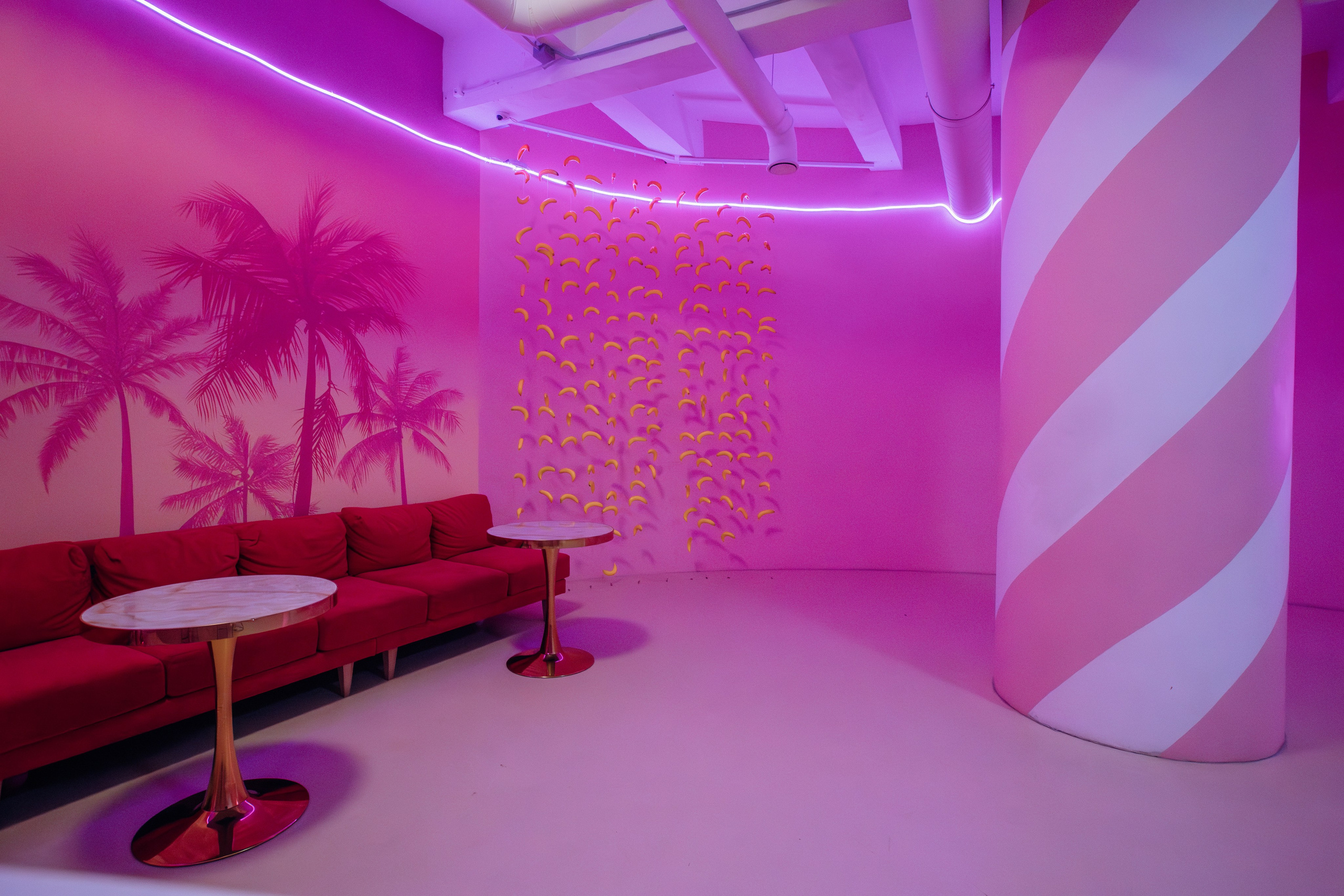 Mr. Flamingo (лето). Аренда лофта в СПб для мероприятий