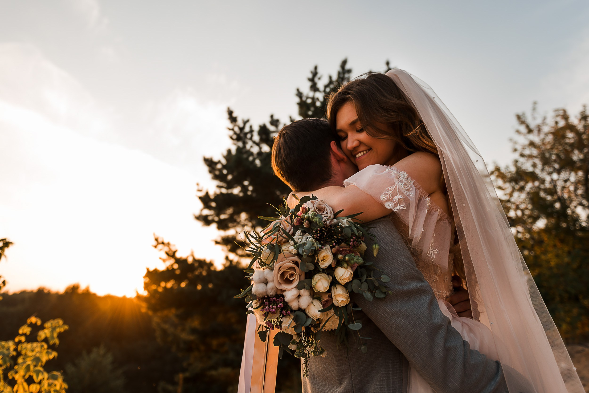 Команда мини-отеля «Таежный». Организация свадеб под ключ в Раменском