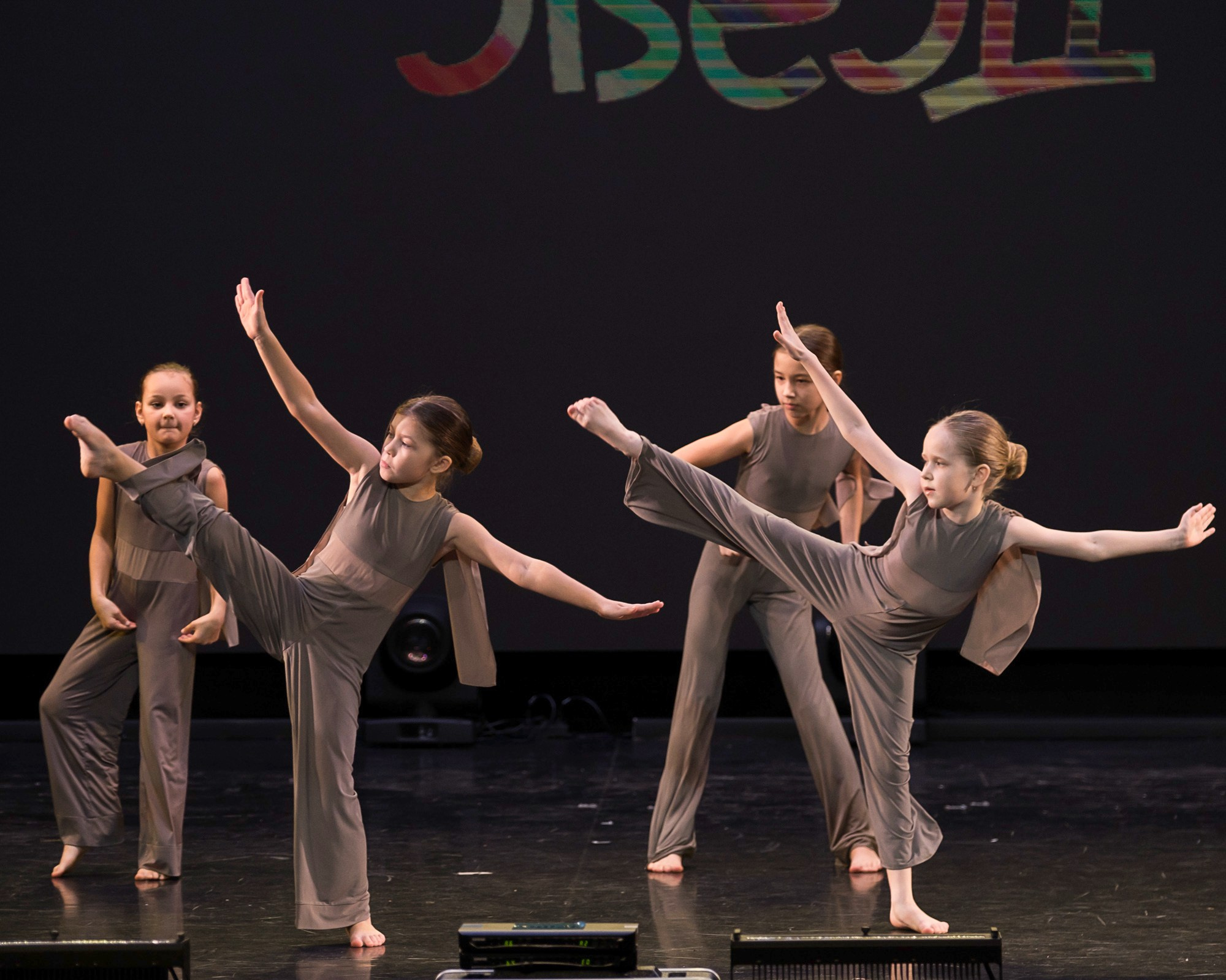 ФЕСТИВАЛЬ КОНКУРС ТВОРЧЕСКИХ КОЛЛЕКТИВОВ «СИЯНИЕ ЗВЕЗД». Репортажный фотограф в Казани Павел Серпокрылов