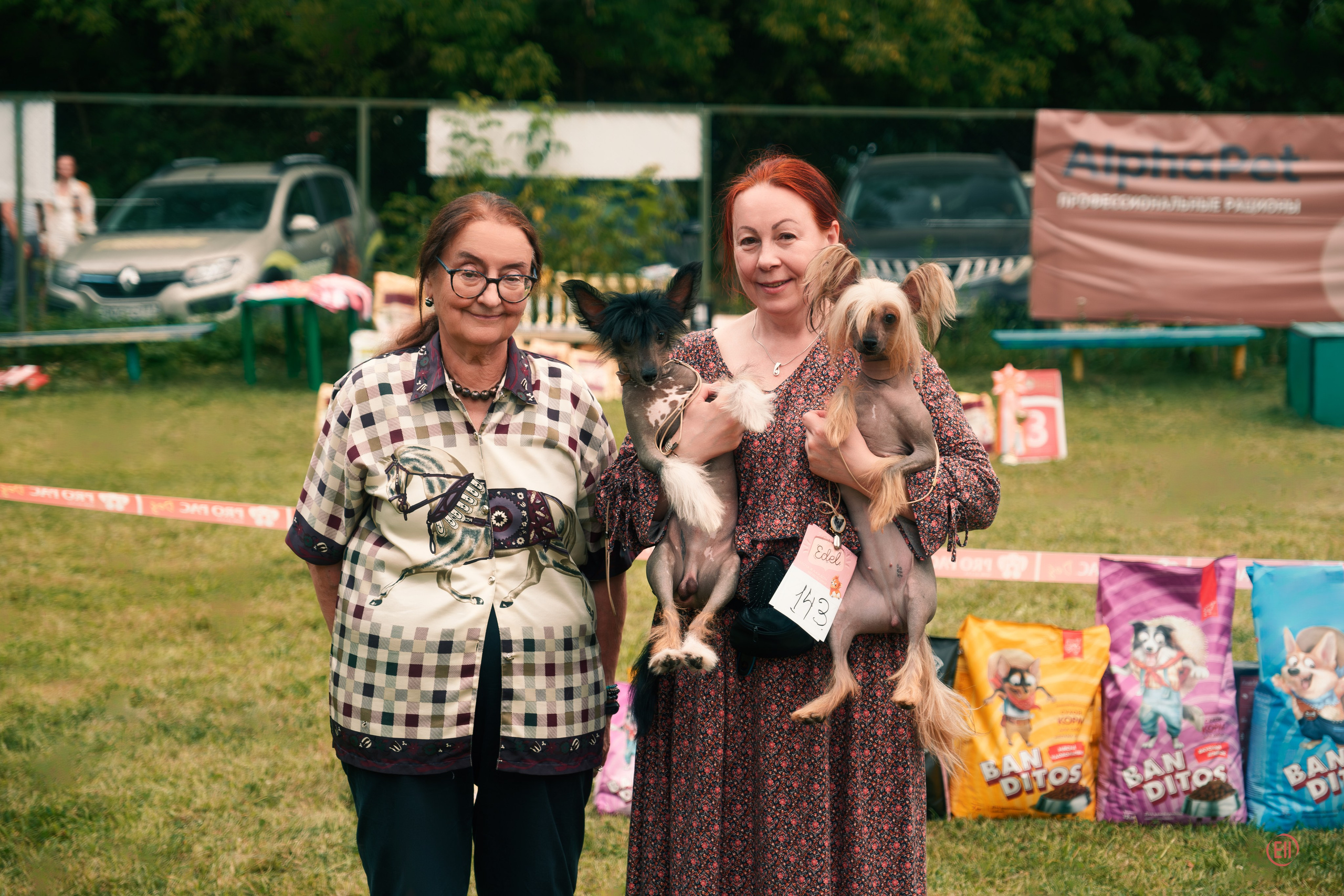 Dog show, Balashikha. 13.07.2024. Emma and I received CW, BOS, CAC, CHF, BOB. In the photo, the expert Ostrovskaya Marina Grigoryevna.