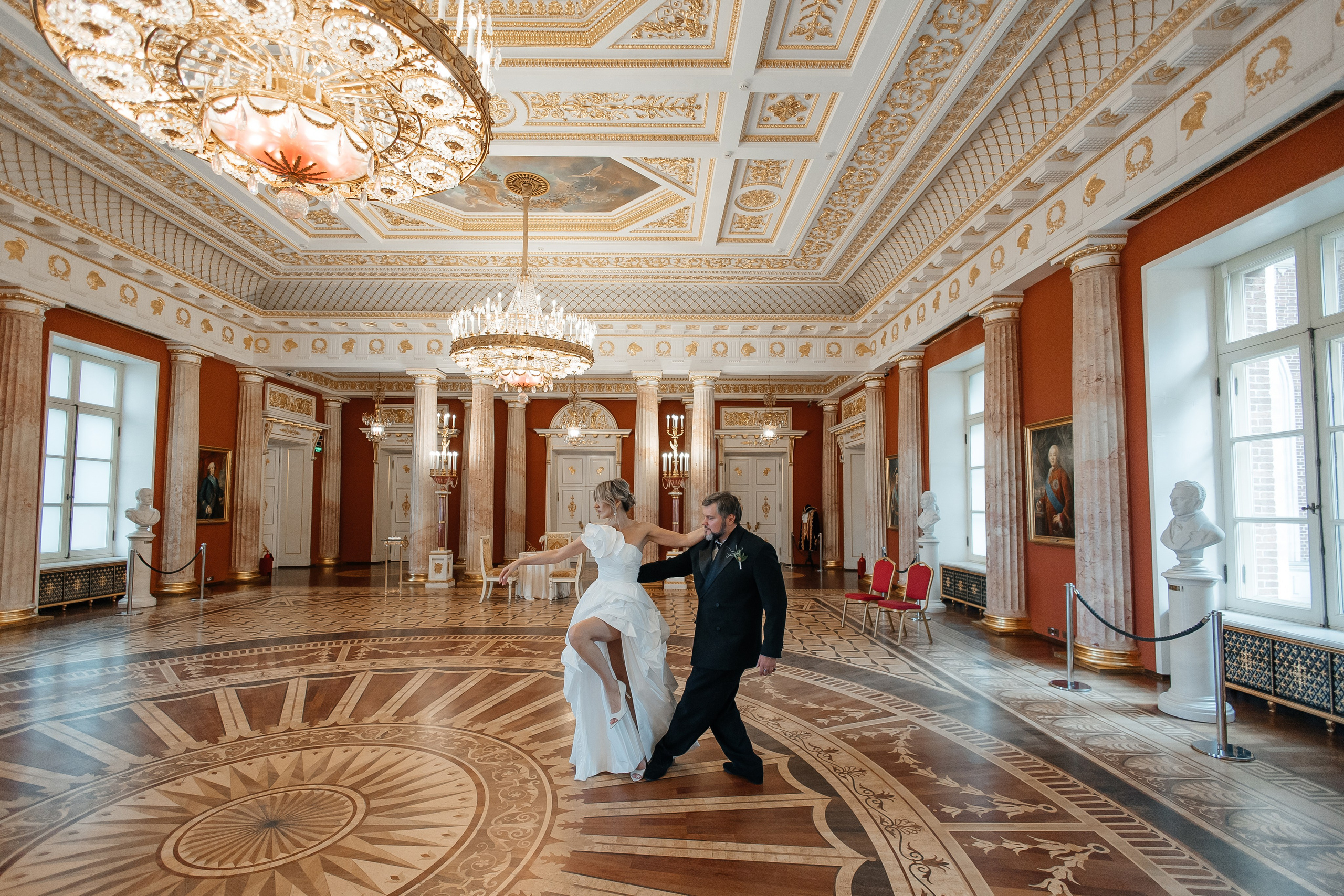 Регистрация брака, первый свадебный танец и свадебная фотосессия в Большом Дворце Царицыно Таврический зал