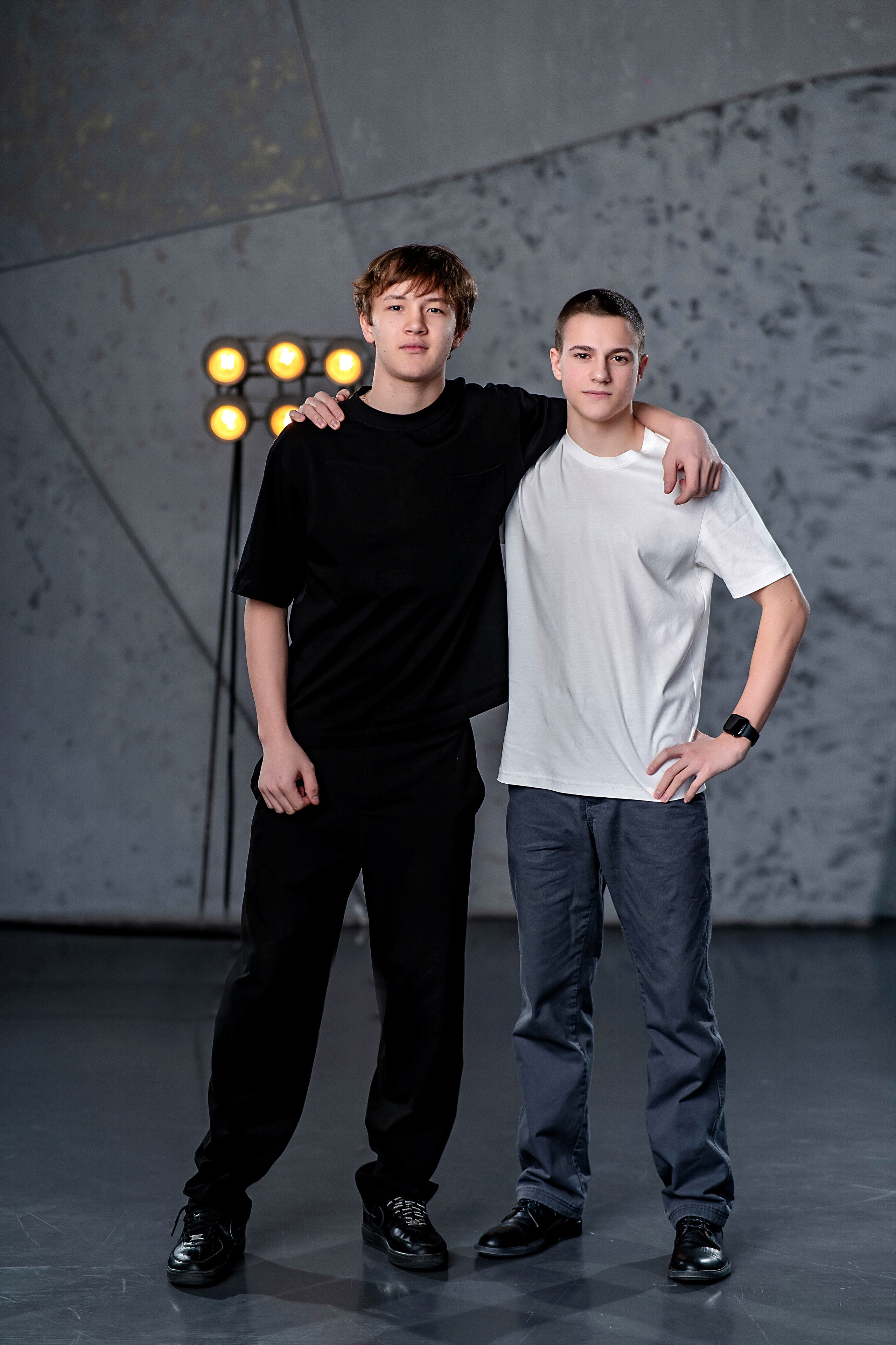 Выпускные (школьные) альбомы (книги) в Ростове-на-Дону. Современные Выпускные Альбомы в Ростове-на-Дону