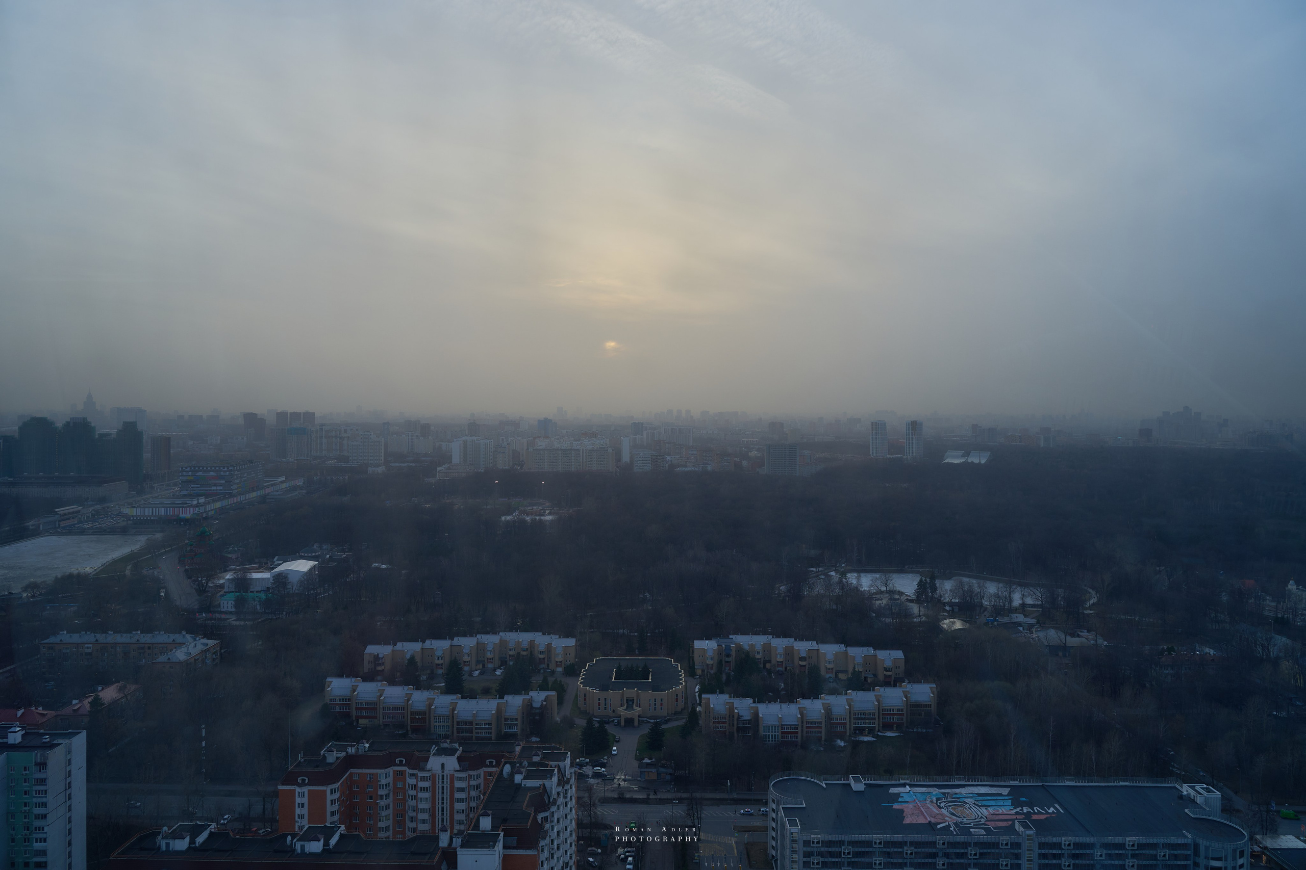 Солнце Москвы. Фотограф Роман Адлер