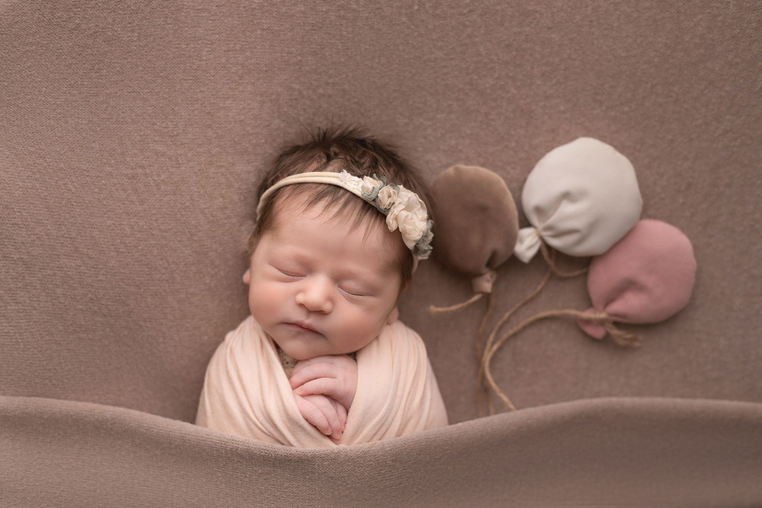 Photographer of newborns and children up to a year in Montenegro