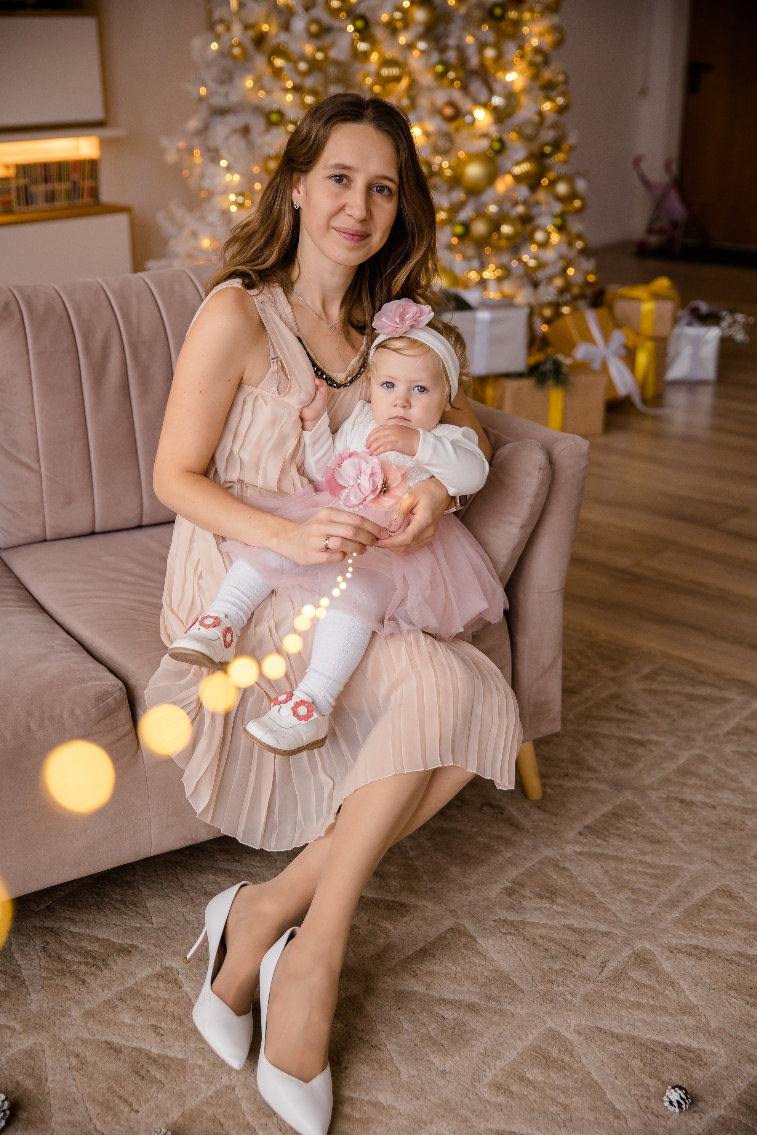 Новогодний сезон начинается с любви 🥰. Семейный и детский фотограф в Москве Вера Ускова