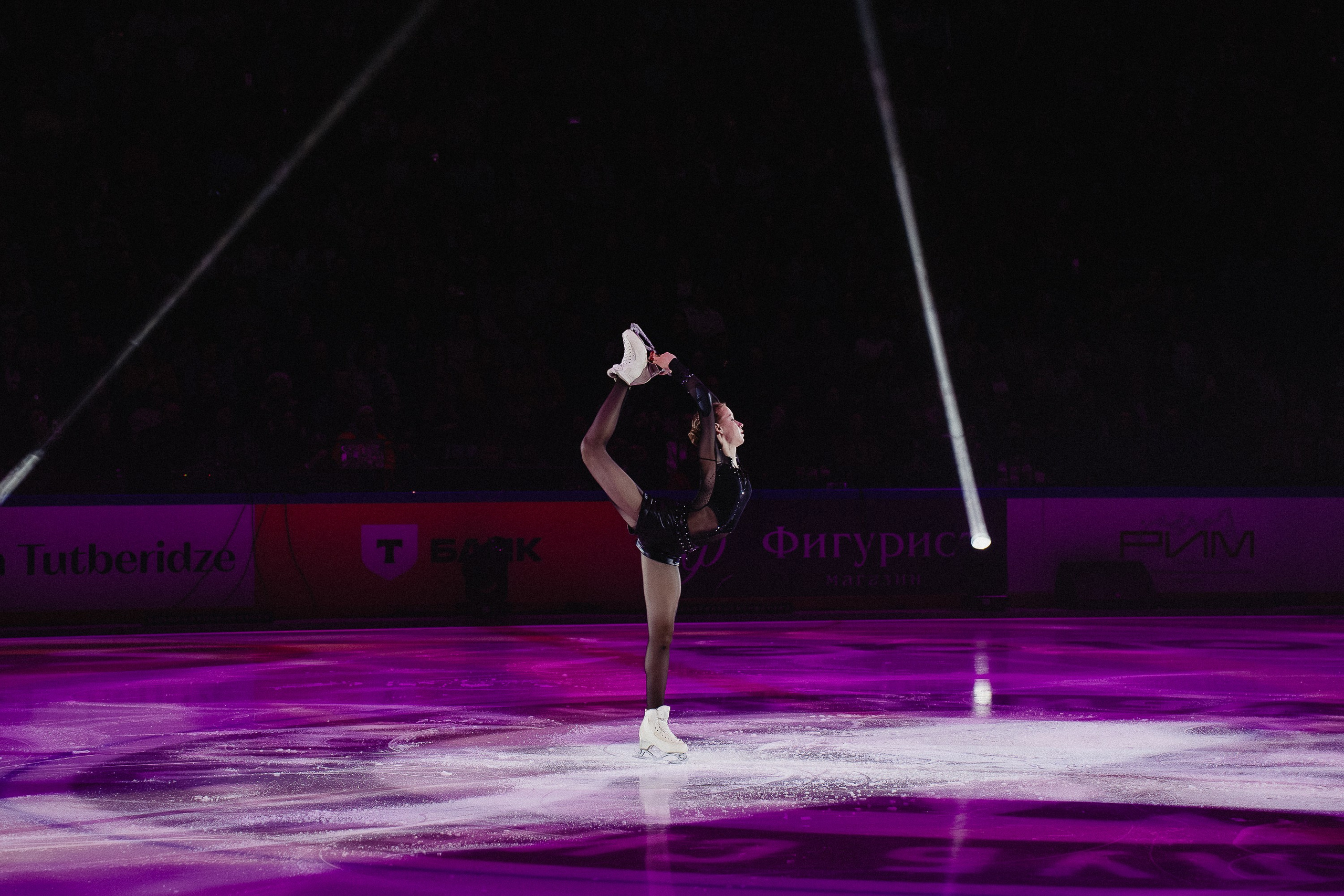 Шоу Этери Тутберидзе в Новосибирске. Воробьева Ксения — Спортивный и танцевальный фотограф Новосибирск