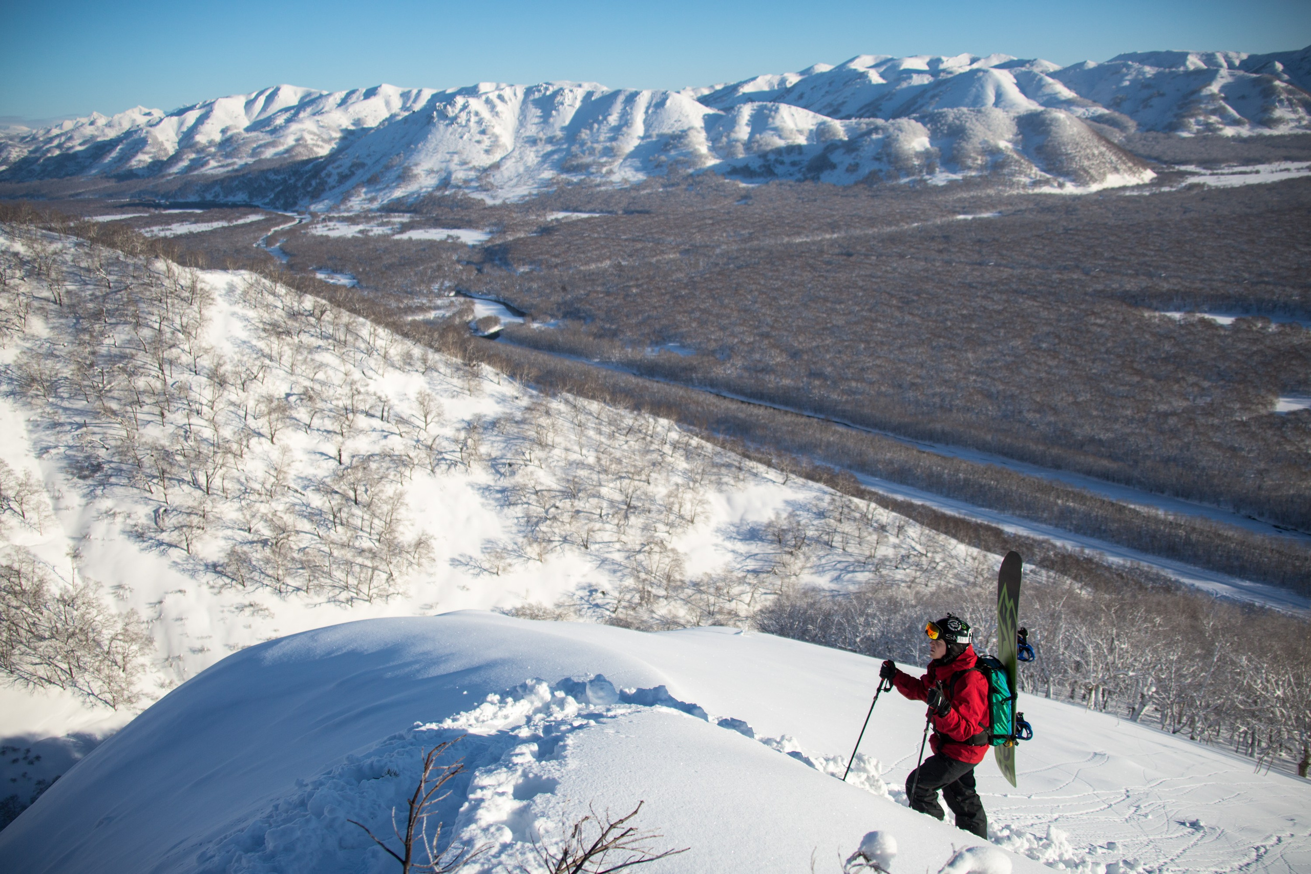 Ски-тур и бэккантри на Камчатке — восхождения и спуски среди вулканов. Время Камчатки: чтобы найти свой путь, нужно скорость умножить на время