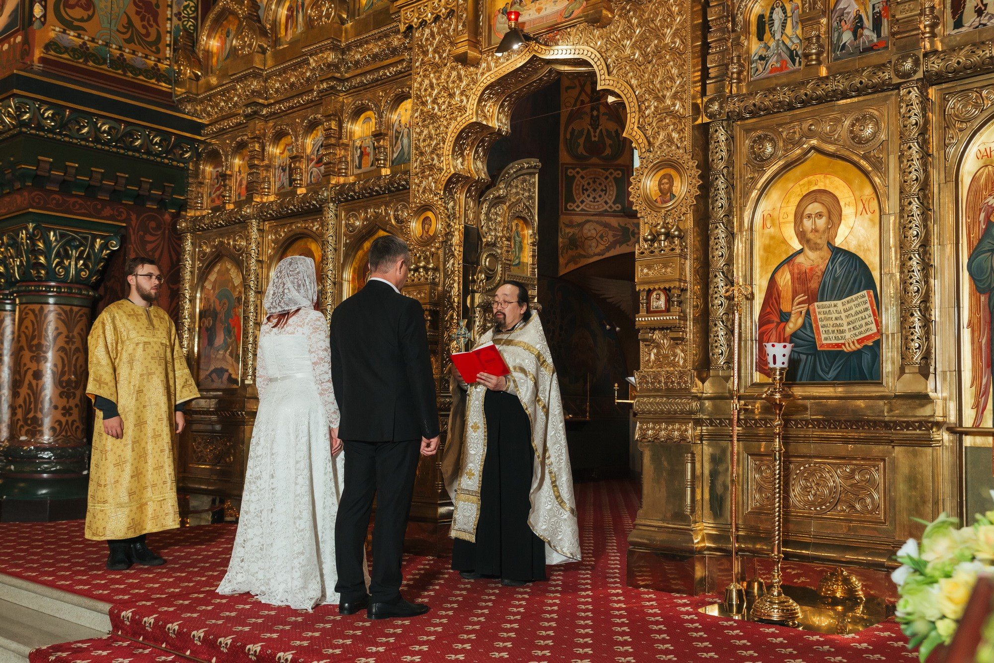 Венчание Церковь Успения Пресвятой Богородицы СПб. Фотограф крещение венчание в Петербурге! Помогает подобрать храм и посоветовал душевного батюшку в СПб