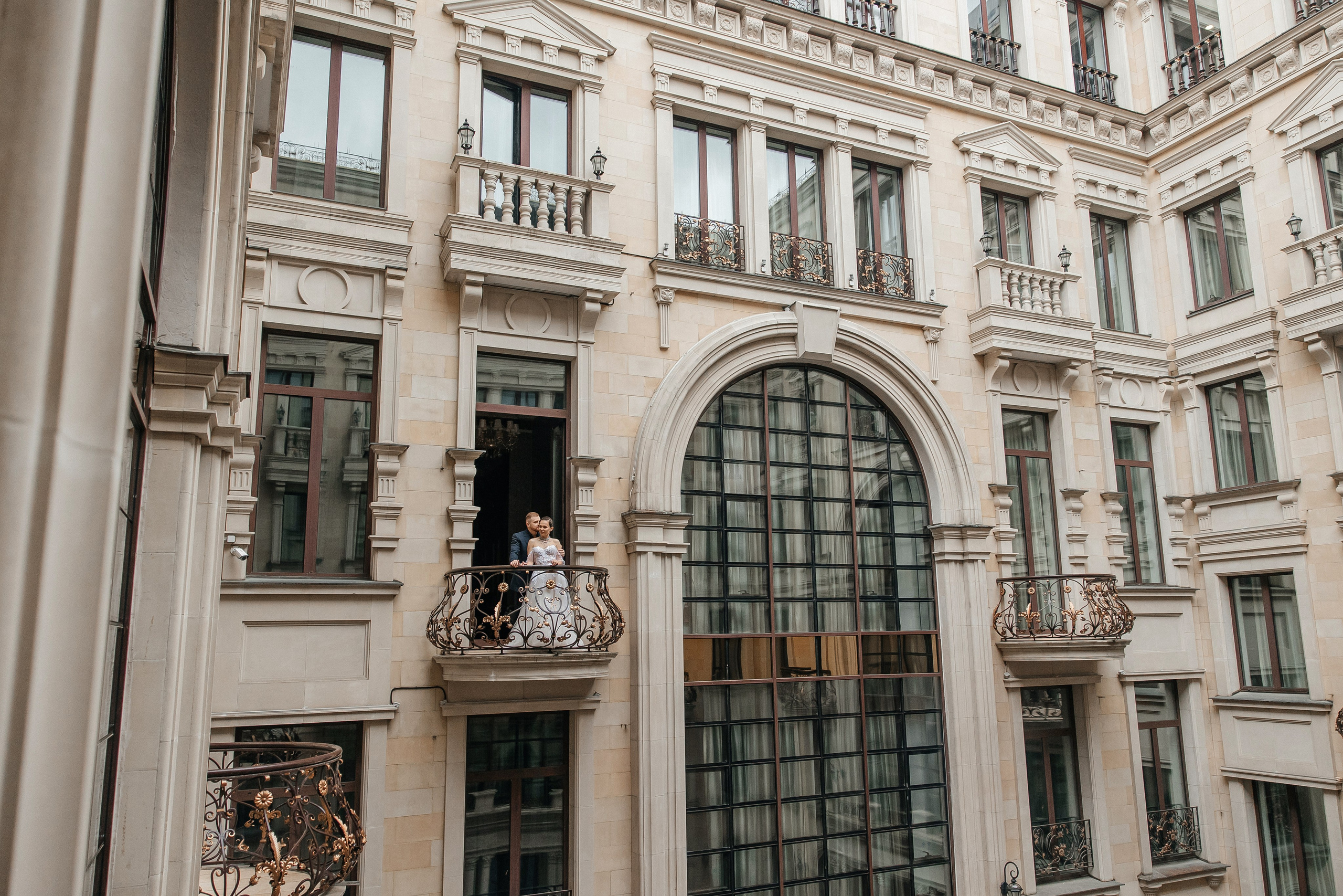 свадебная фотосессия в отеле ст регис Москва Никольская