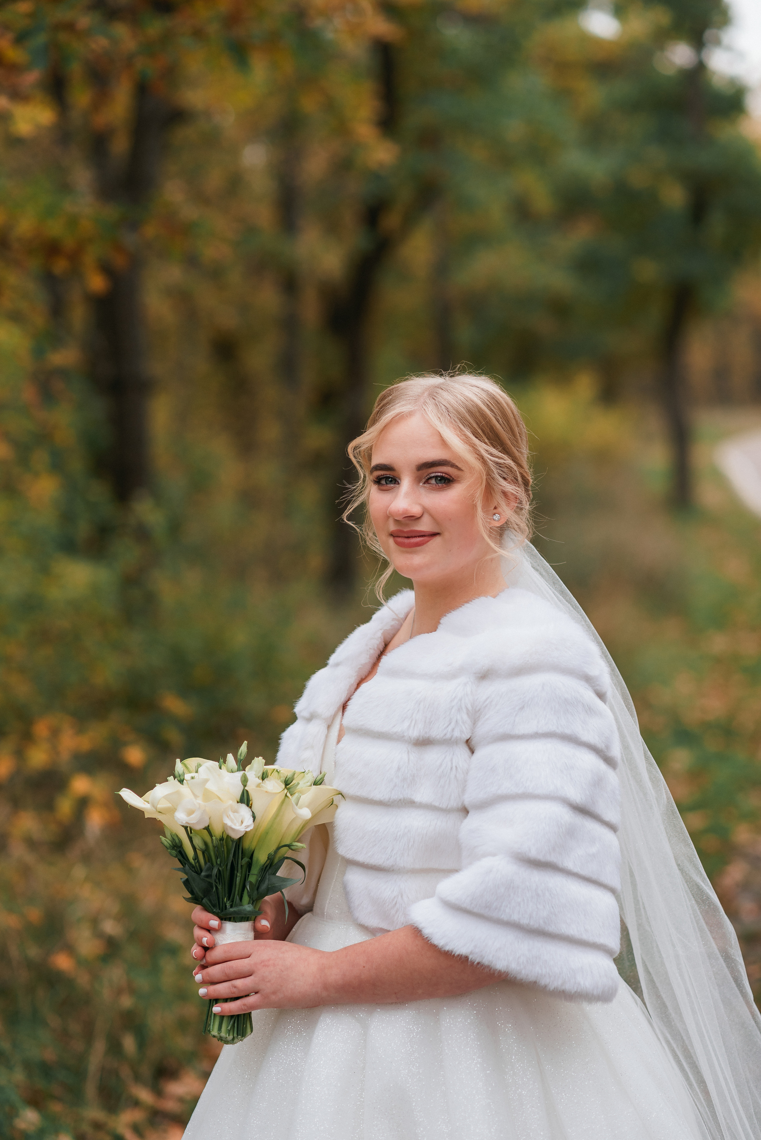 портрет невесты осенью