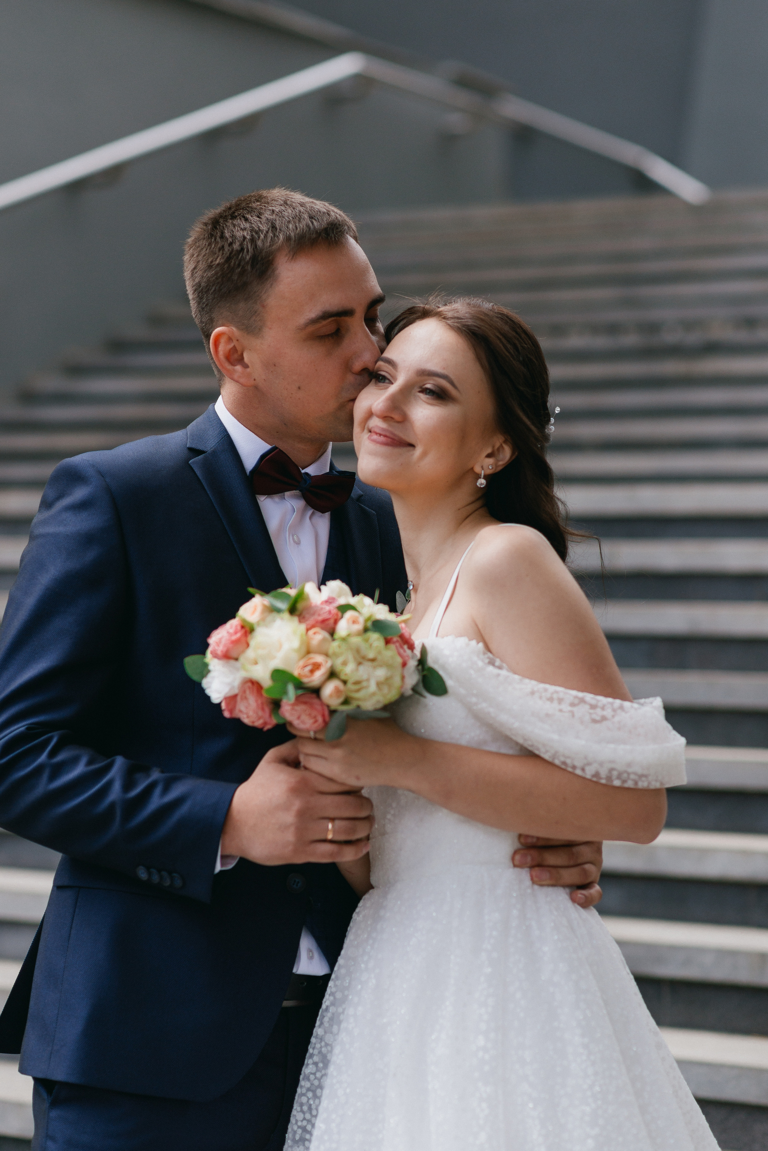 Свадебное фото молодоженов. Свадебный фотограф — фотограф на свадьбу в Воронеже — Свадебное фото