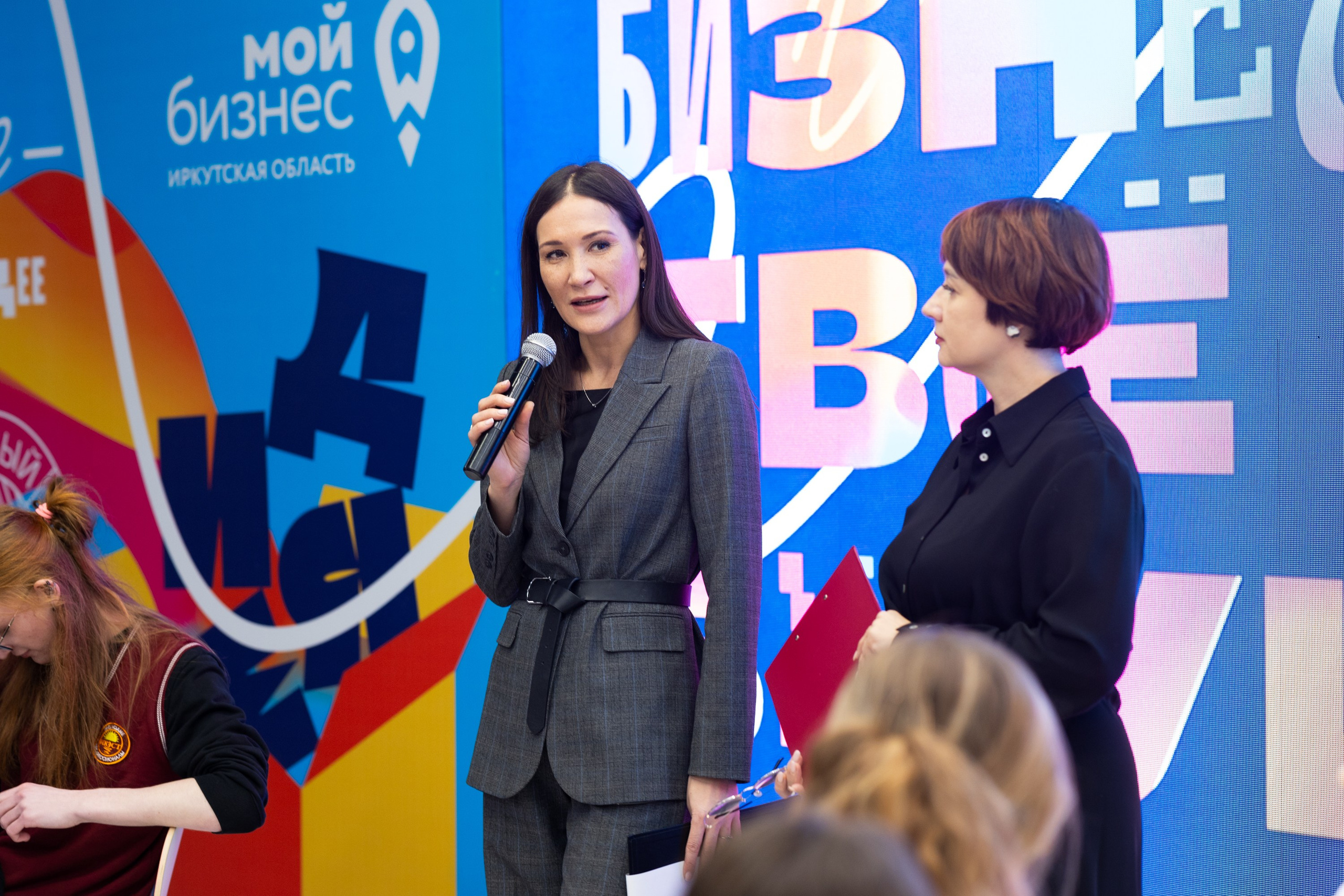 Фотограф на корпоратив. Семейный и детский фотограф в Иркутске Анастасия Сыроватская