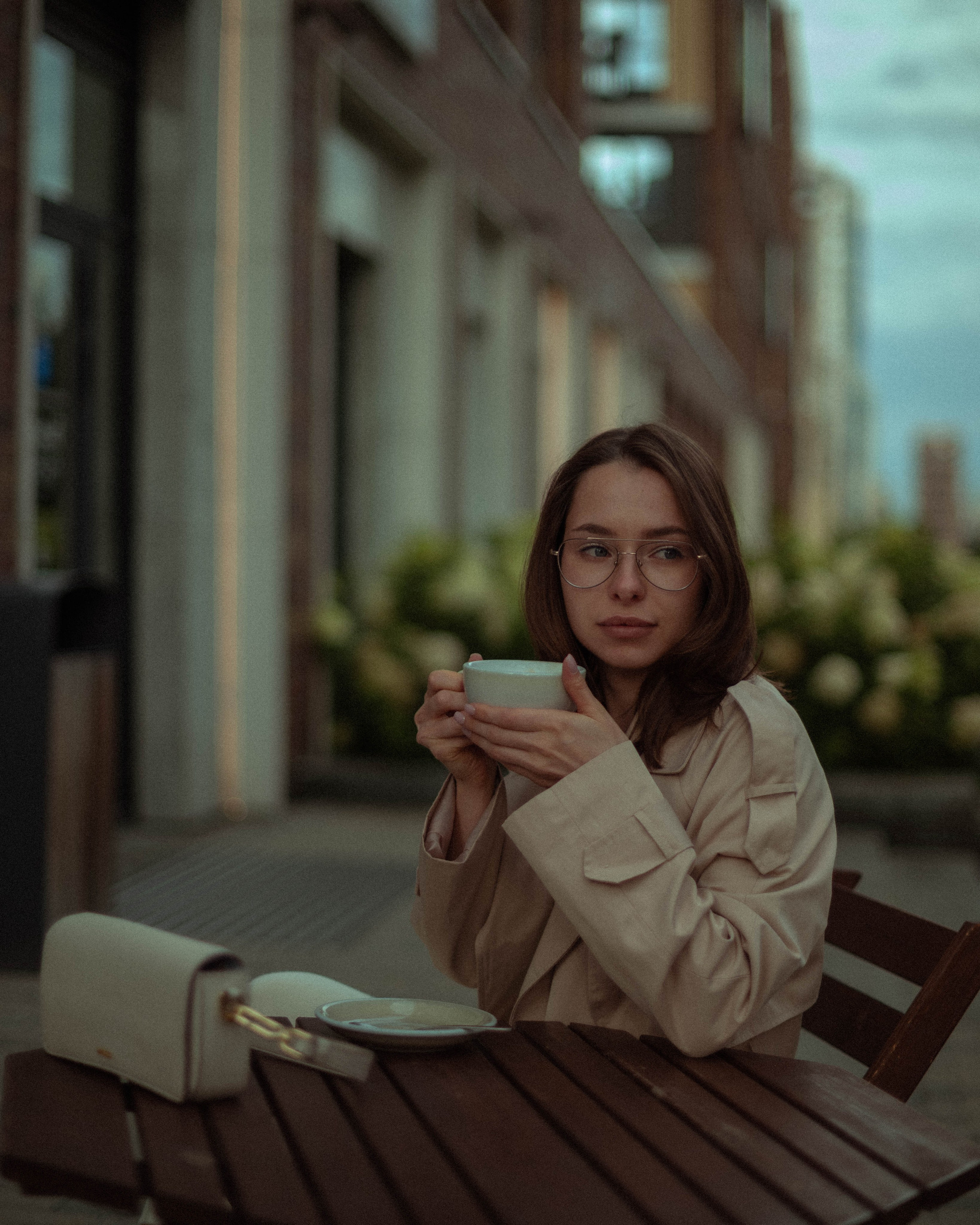Оля. Женский фотограф. Создатель украшений ручной работы. Модель