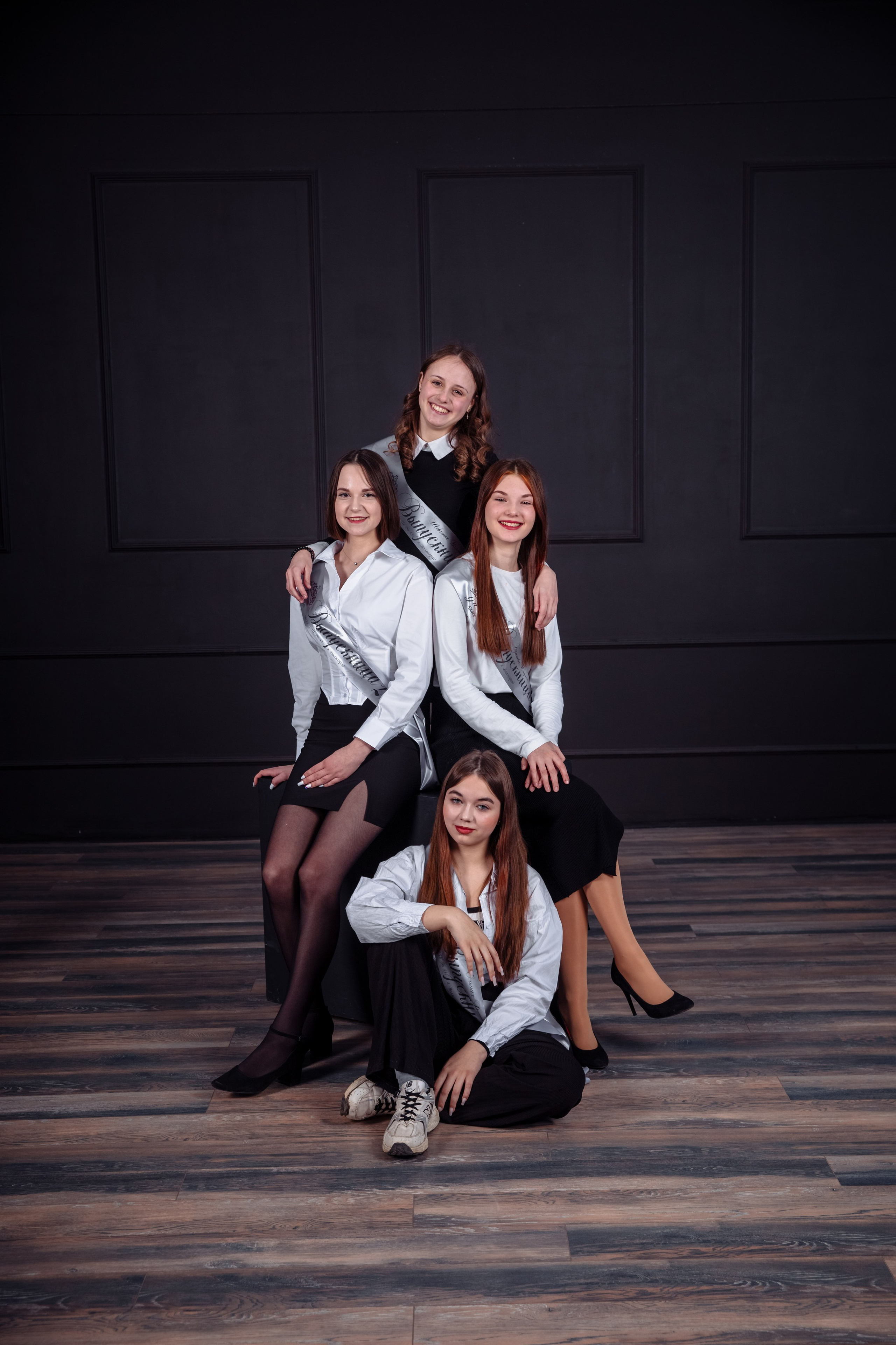 Старшая школа. Выпускные школьные фотоальбомы для школ и детских садов в Волгограде и Волжском