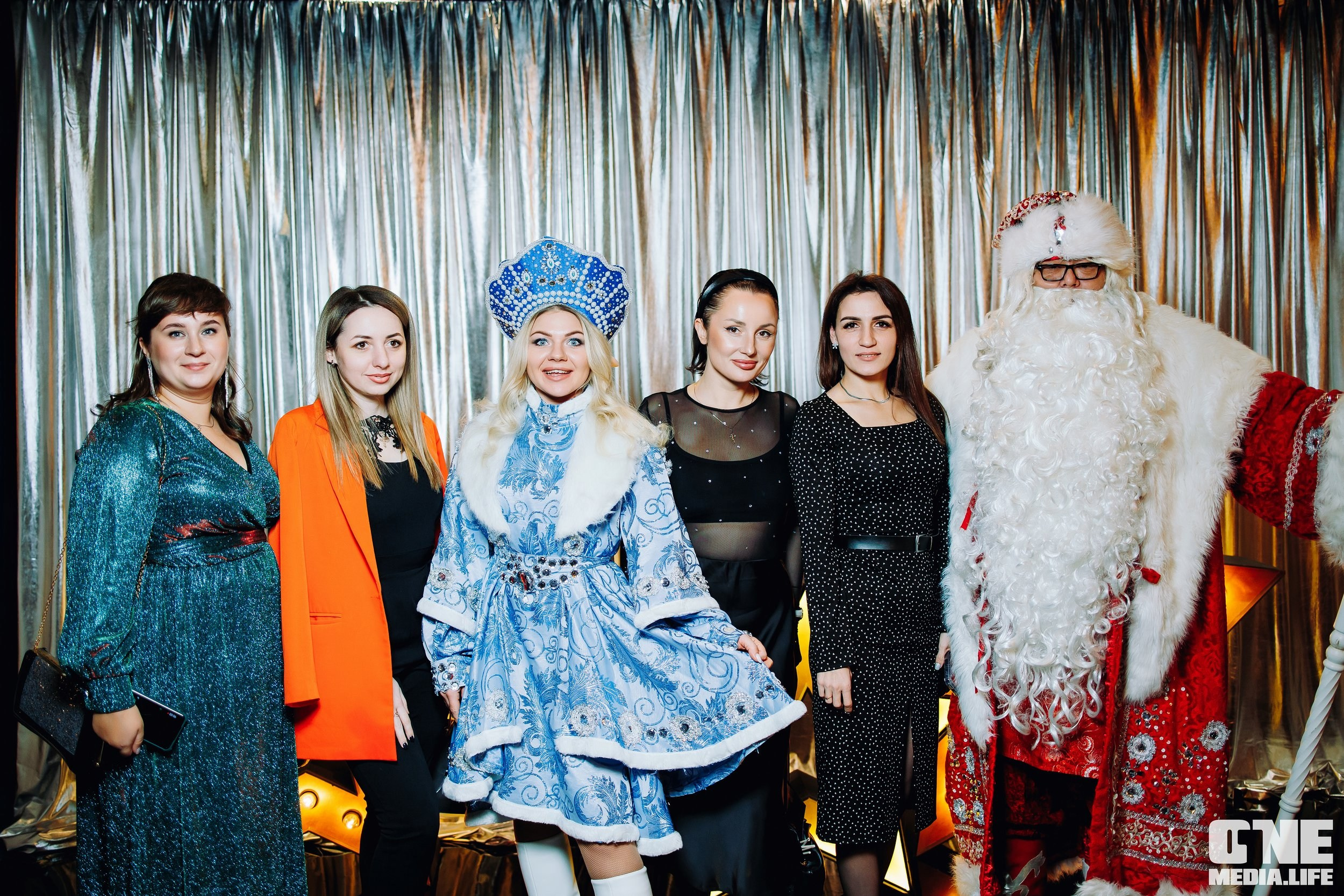 Новогодний Огонёк от Верю в Чудо. One Media Life: фоторепортажи, фотоотчеты с мероприятий и заведений