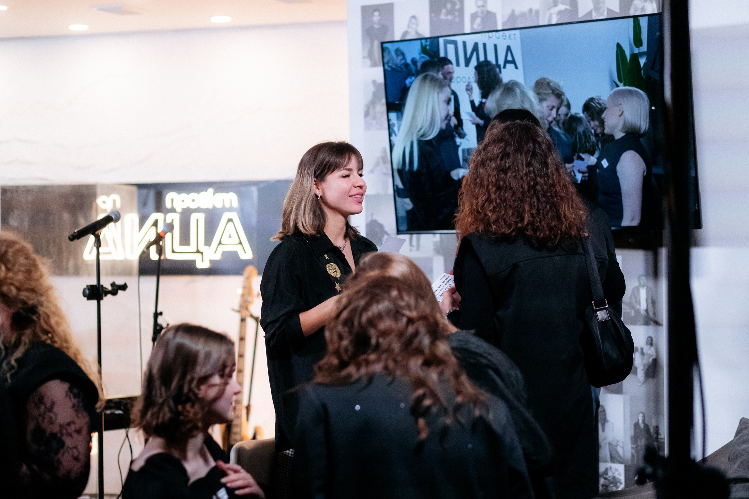 ЛИЦА.DV. СВОИ. ФОТООТЧЕТЫ-СОБЫТИЯ-МЕСТА