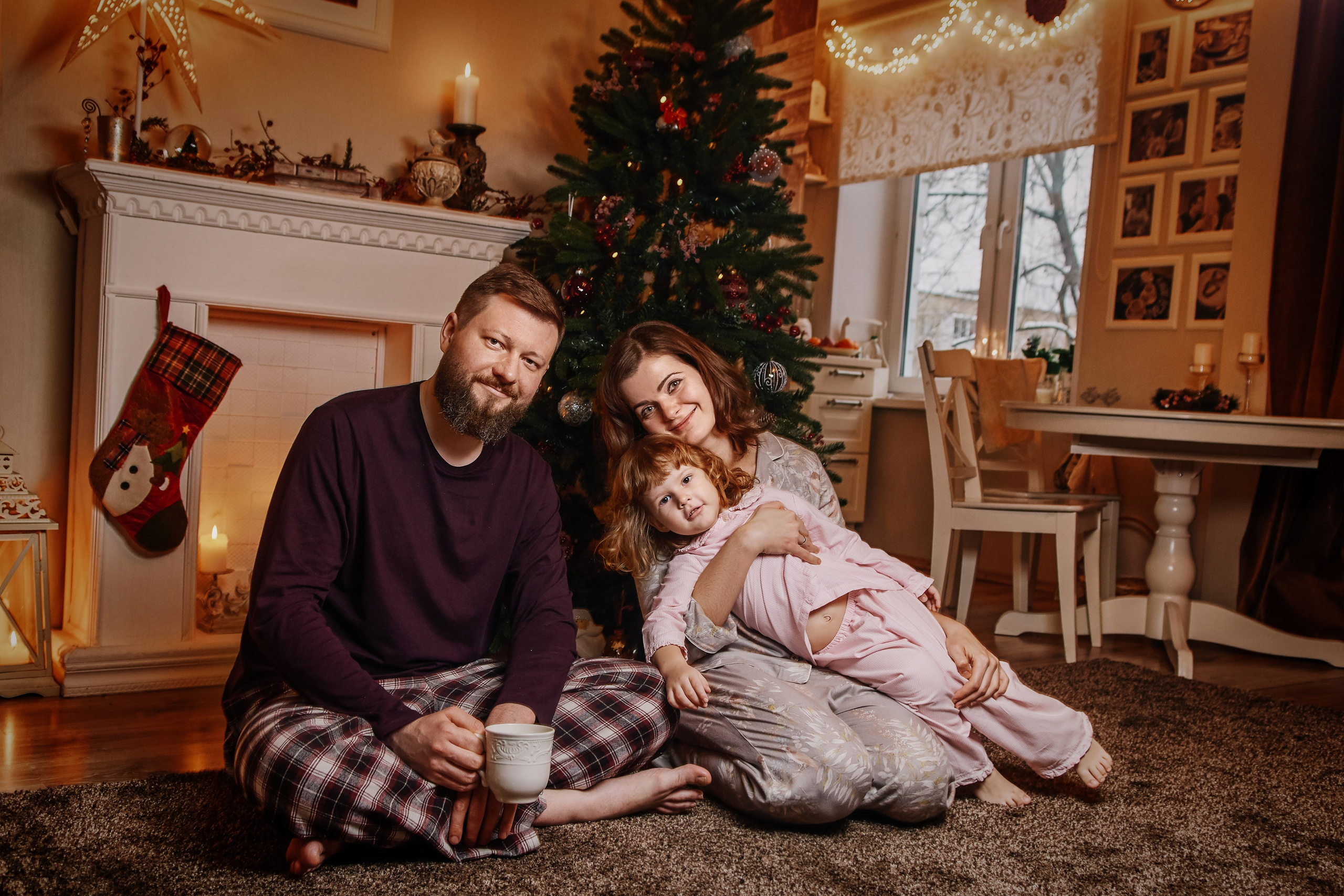 Новогодняя семейная фотосессия. Фотограф Москва: тематическая фотосессия с подбором образа