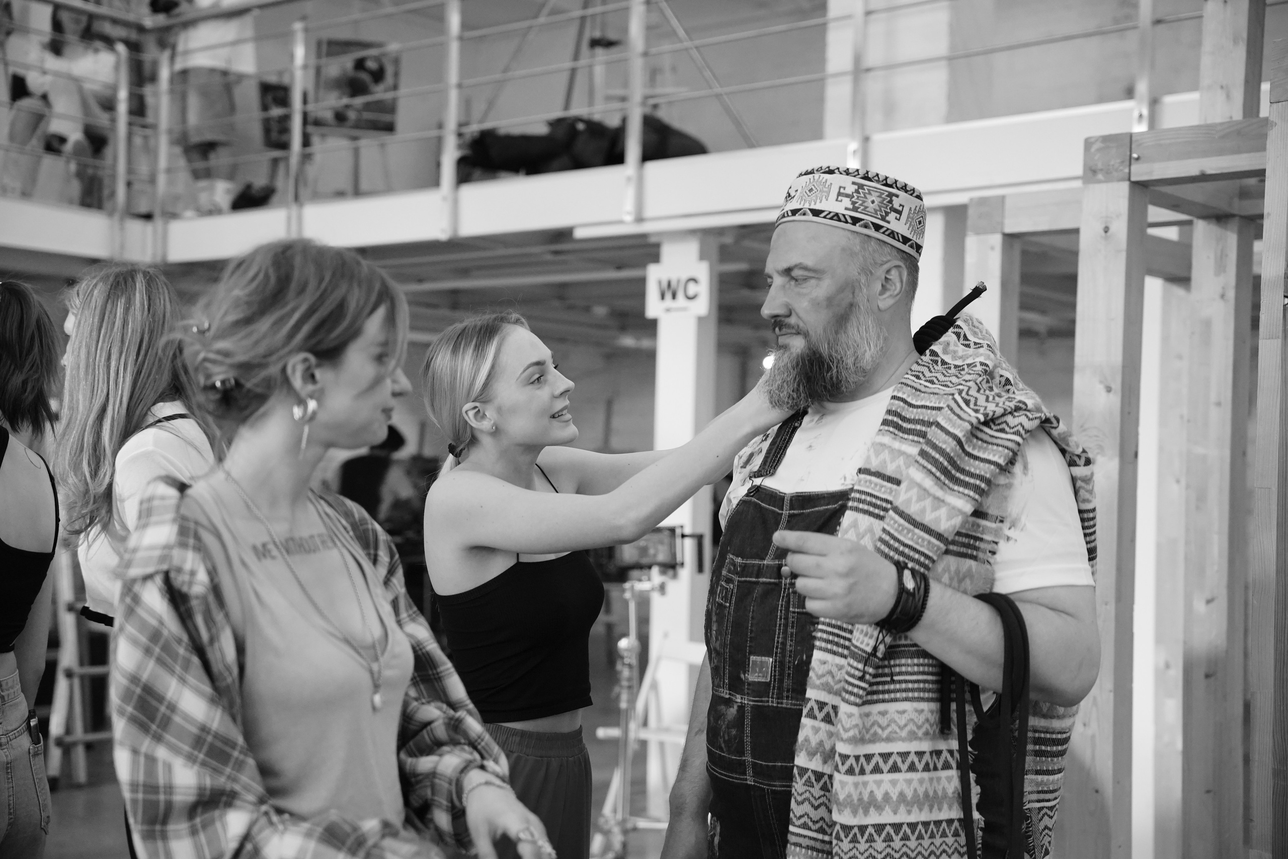 За кадром — Сериал " Стерва ". Beardy Pix