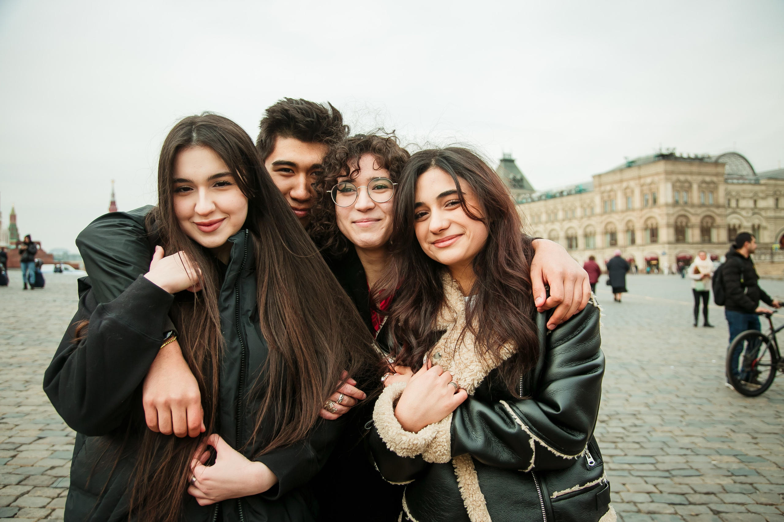 Акции от фотостудии Вышка. Выпускной альбом в Москве и Домодедово Вышка Школьный фотограф