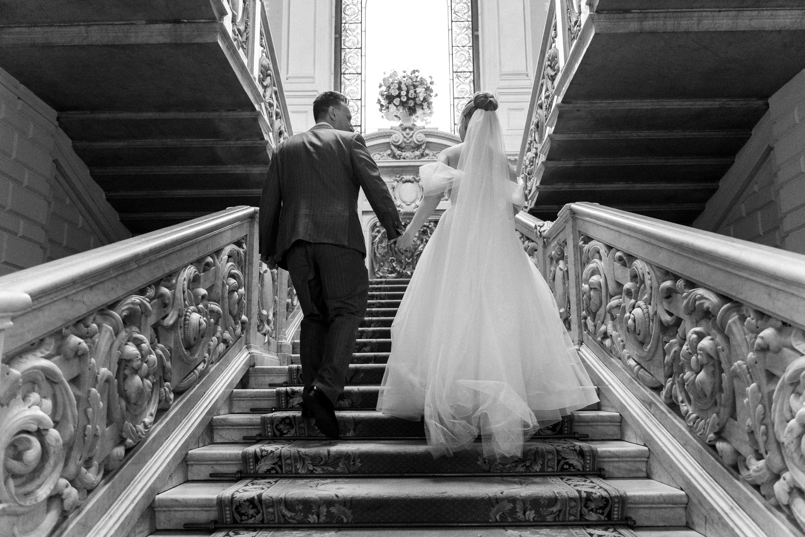 Love in Black and White. Professional photoartist in St. Petersburg (wedding, reportage, portrait, model book, love story) Alexander Shvedov