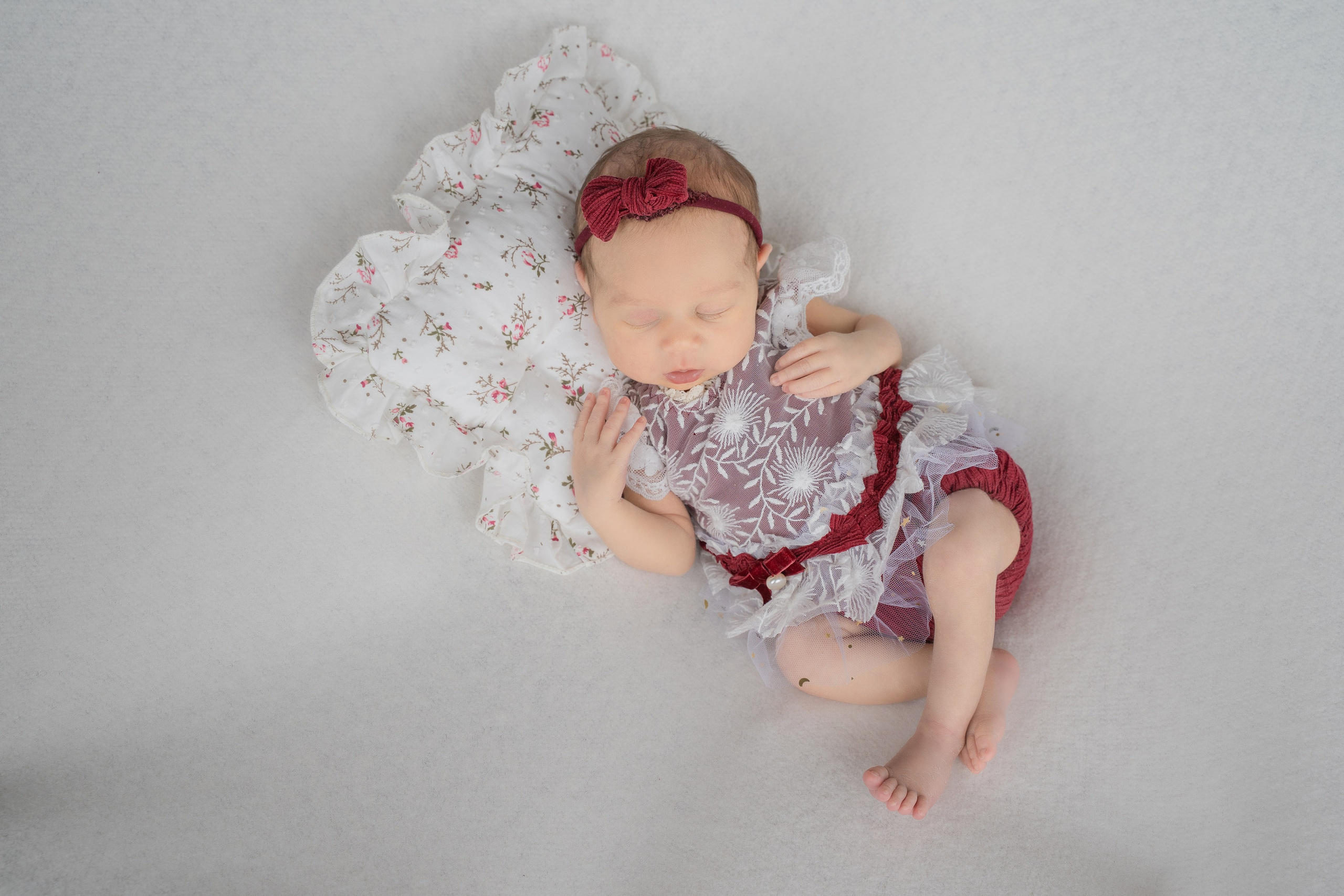 Фотосессия новорожденного в Москве. Фотограф новорожденных выезд на дом