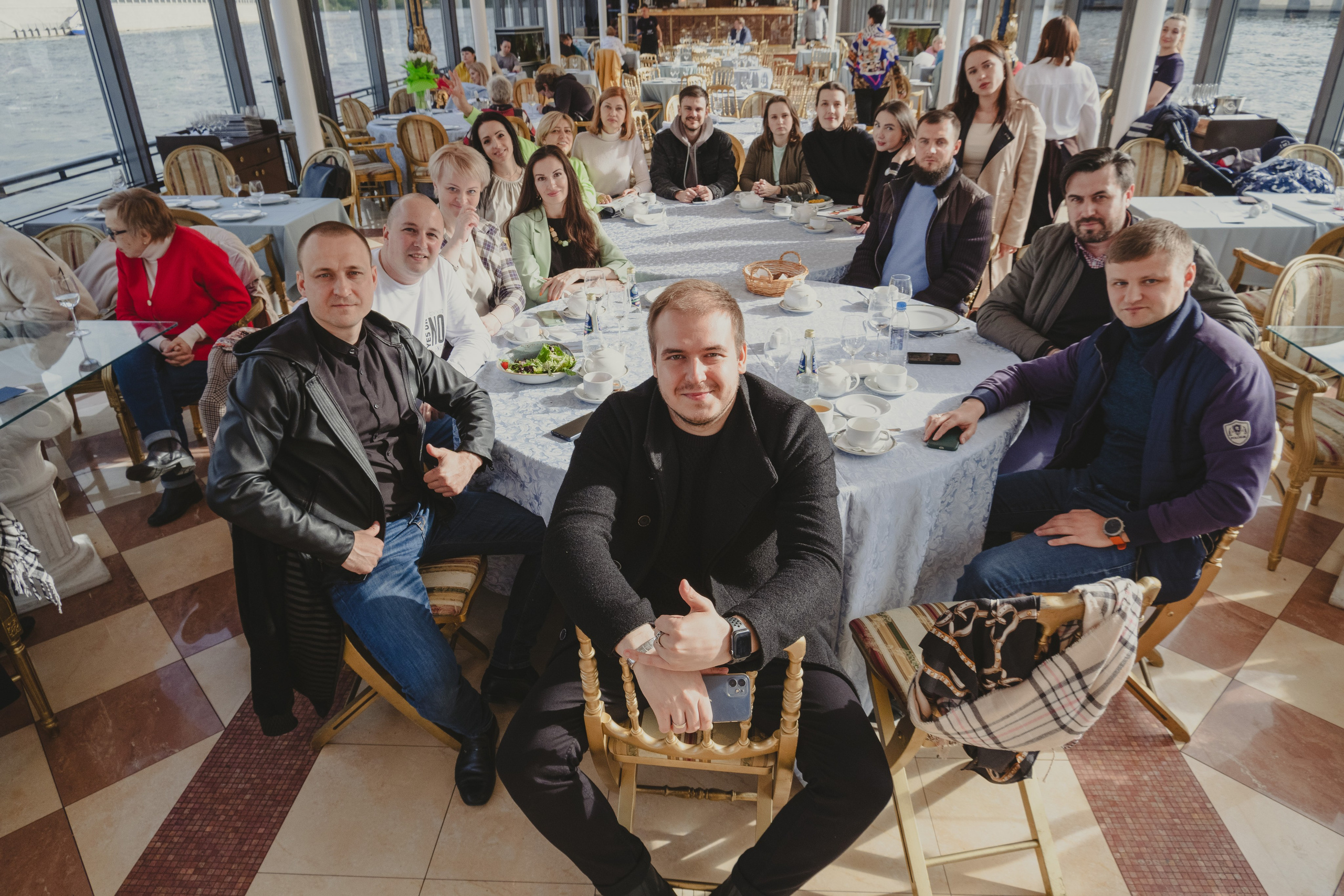 Фотограф на юбилей в Москве заказать. Плёночный фотограф, заказать фото на плёнку в Москве — Георгий Романов