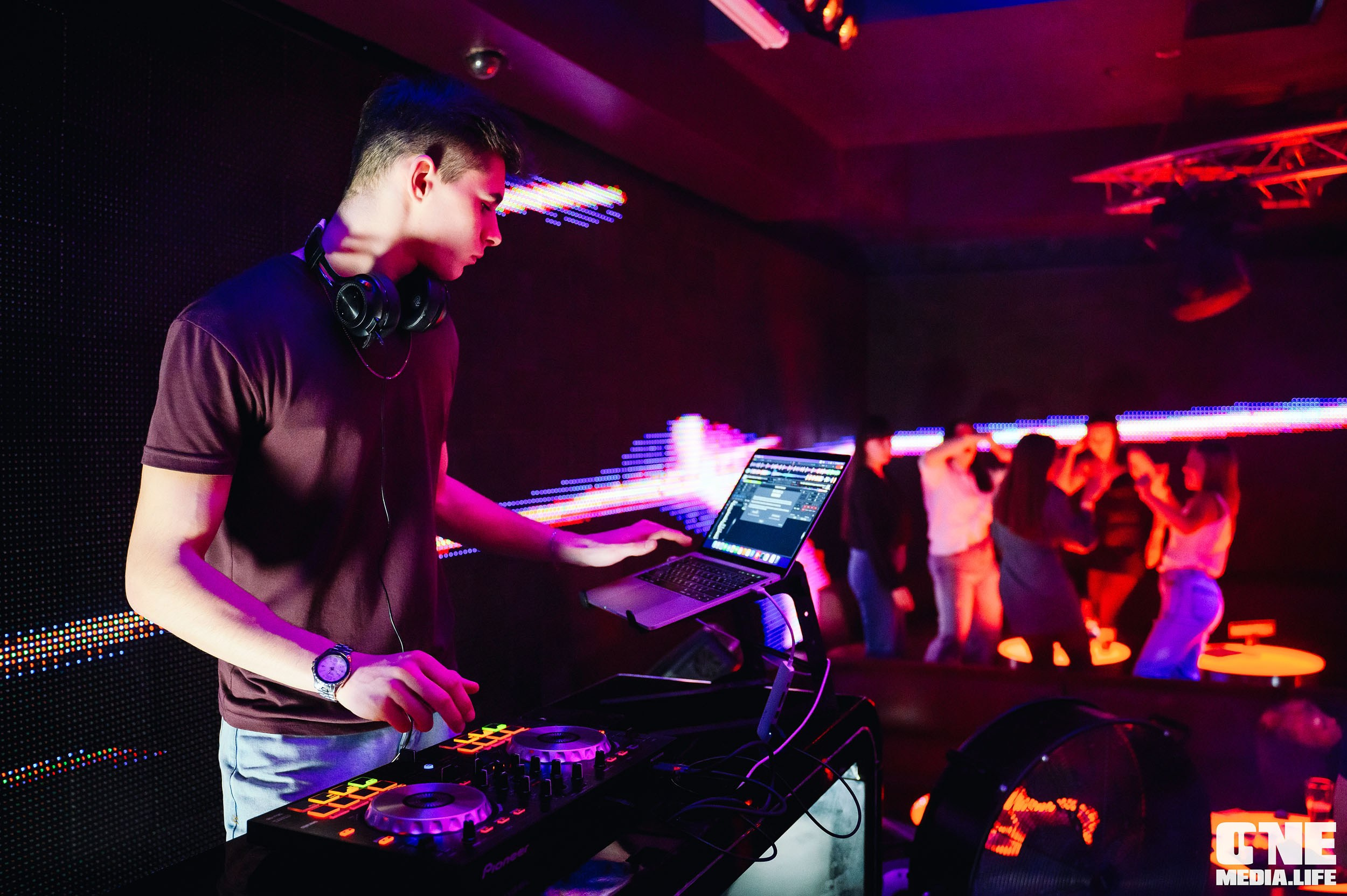 Фотоотчет из РК Планета. One Media Life: фоторепортажи, фотоотчеты с мероприятий и заведений