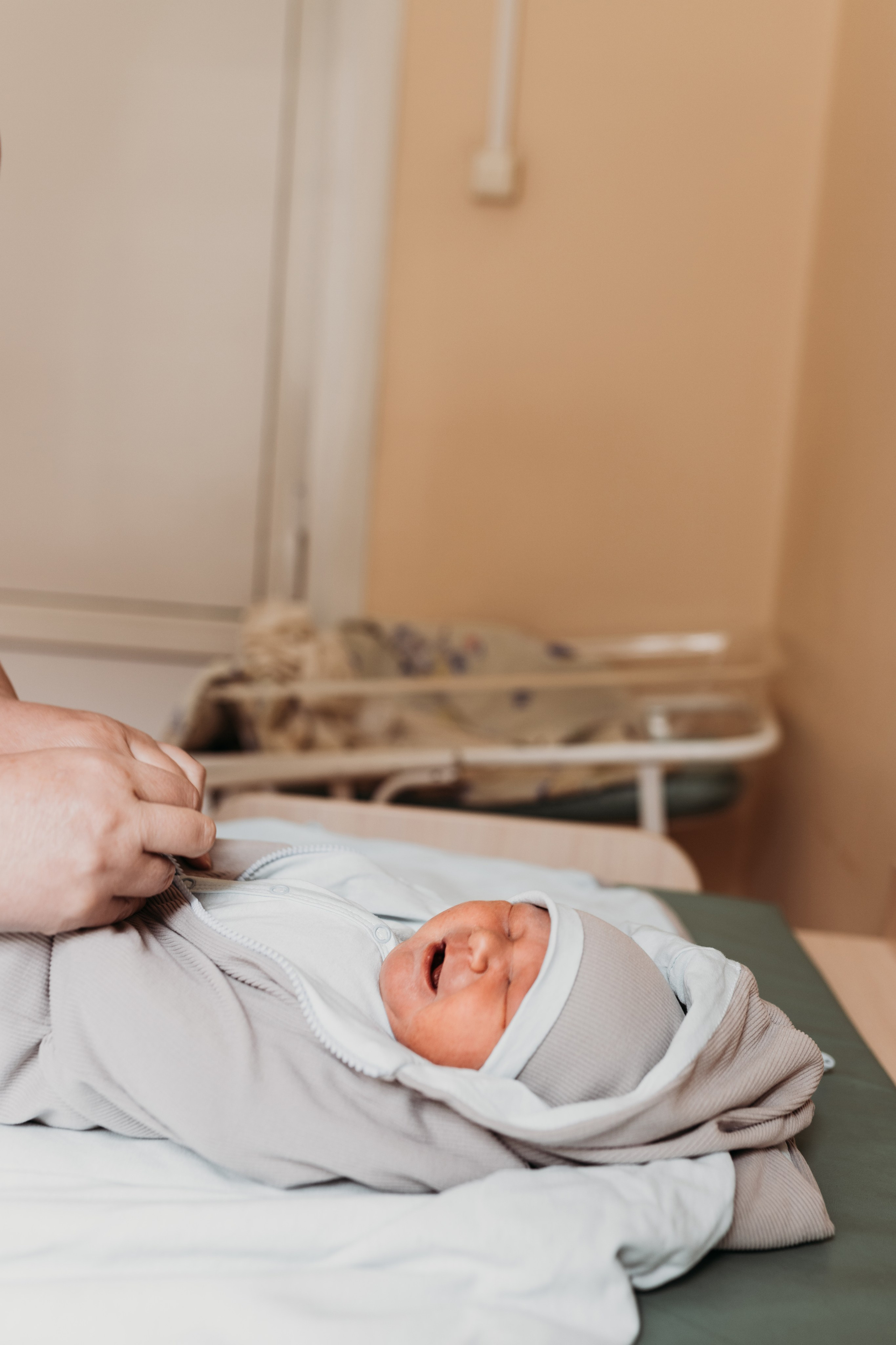 фотосессия выписки из роддома барнаул, фотосъемка выписки, выписка из роддома Барнаул, выписка Барнаул, фотограф на выписку Барнаул, дар выписка, первый роддом выписка фотограф