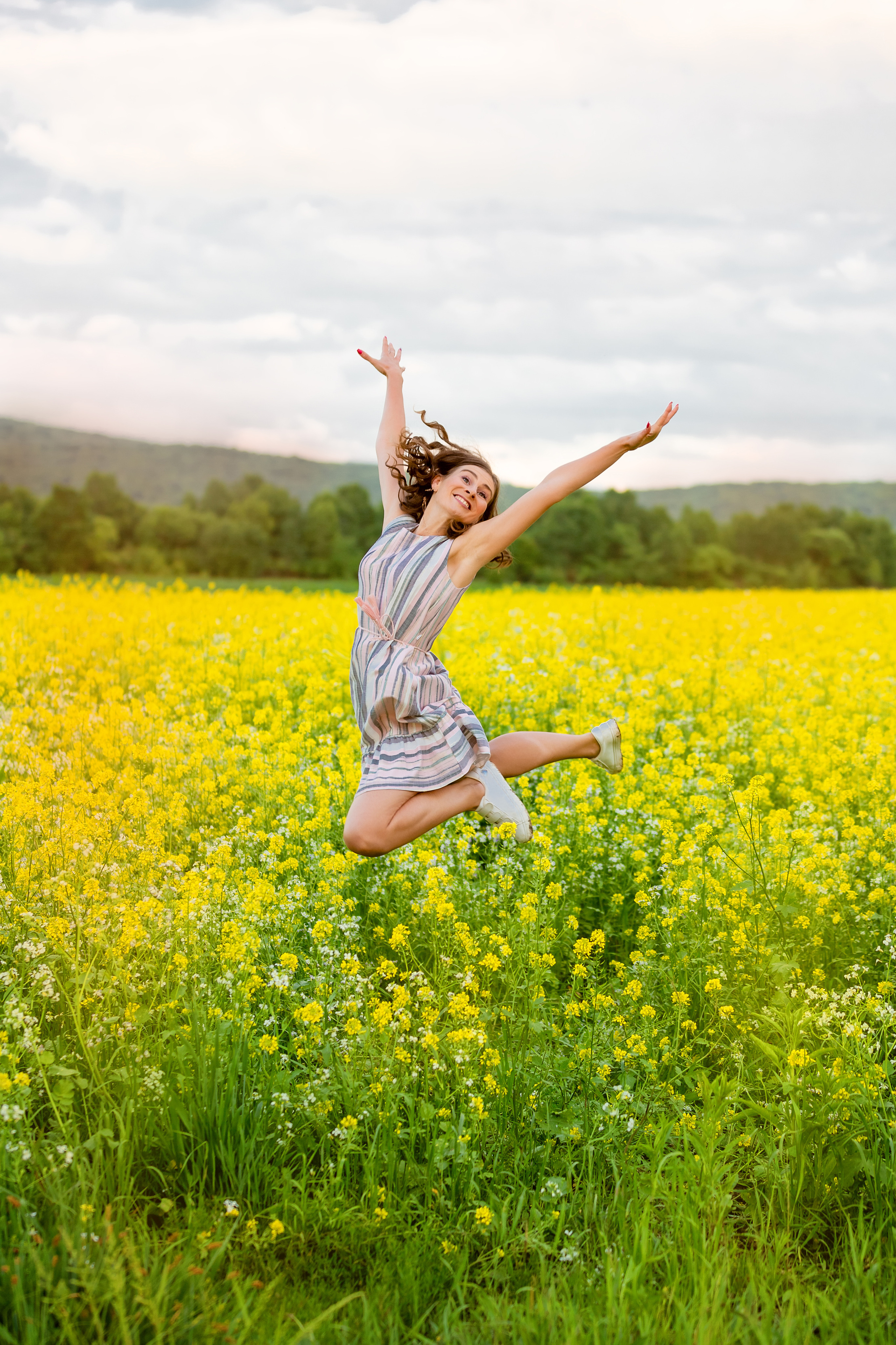 Горчичное поле. Стильный выпускной альбом Владивосток фотограф Вероника Мигачева