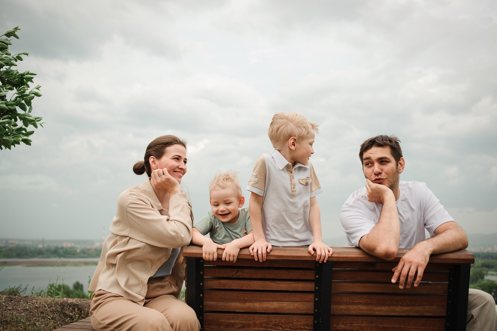 Семейная прогулка для семьи Поповых. Семейный и женский фотограф Красноярск Екатерина Пусенкова