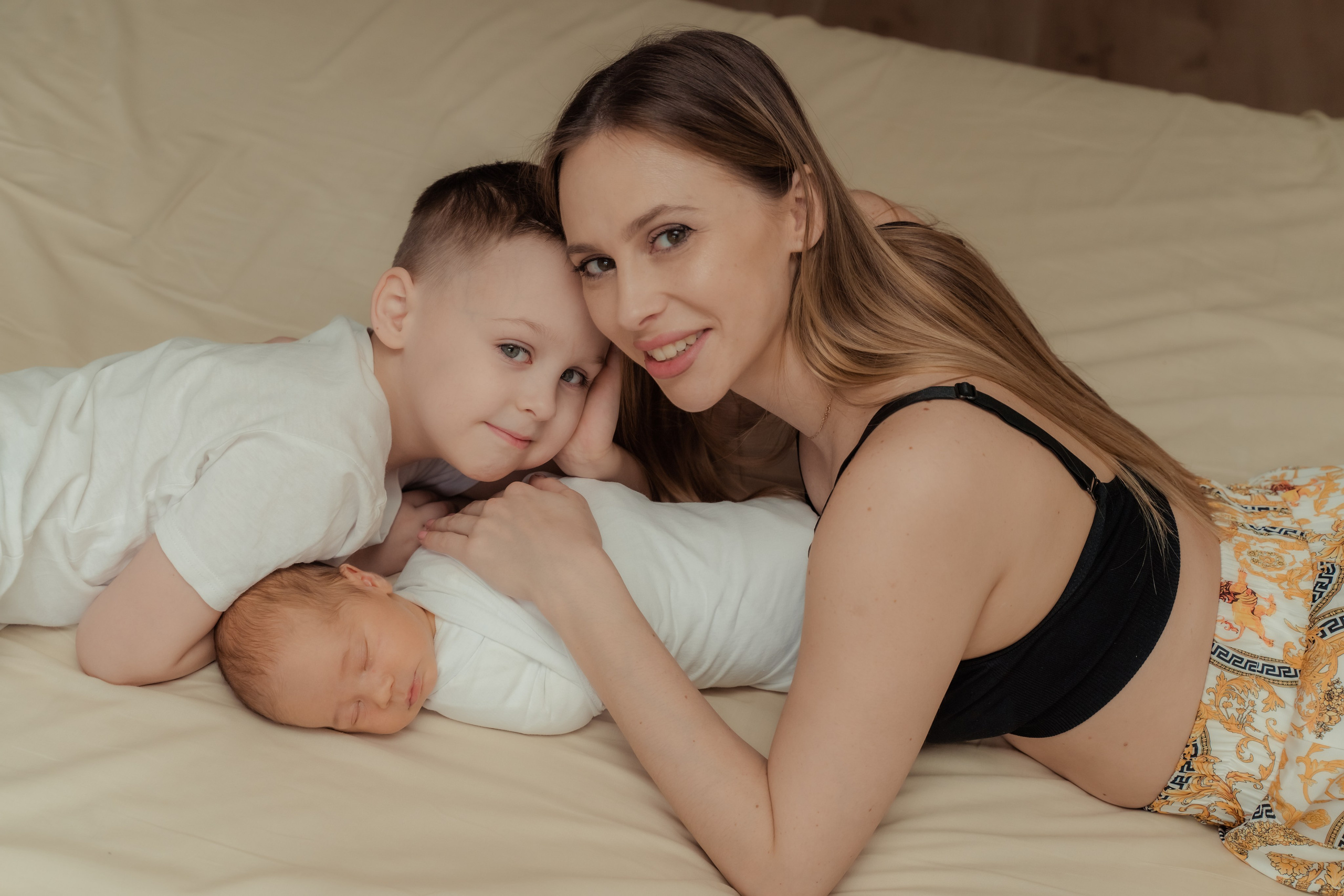 Фотосъемка новорожденного в минималистичном стиле