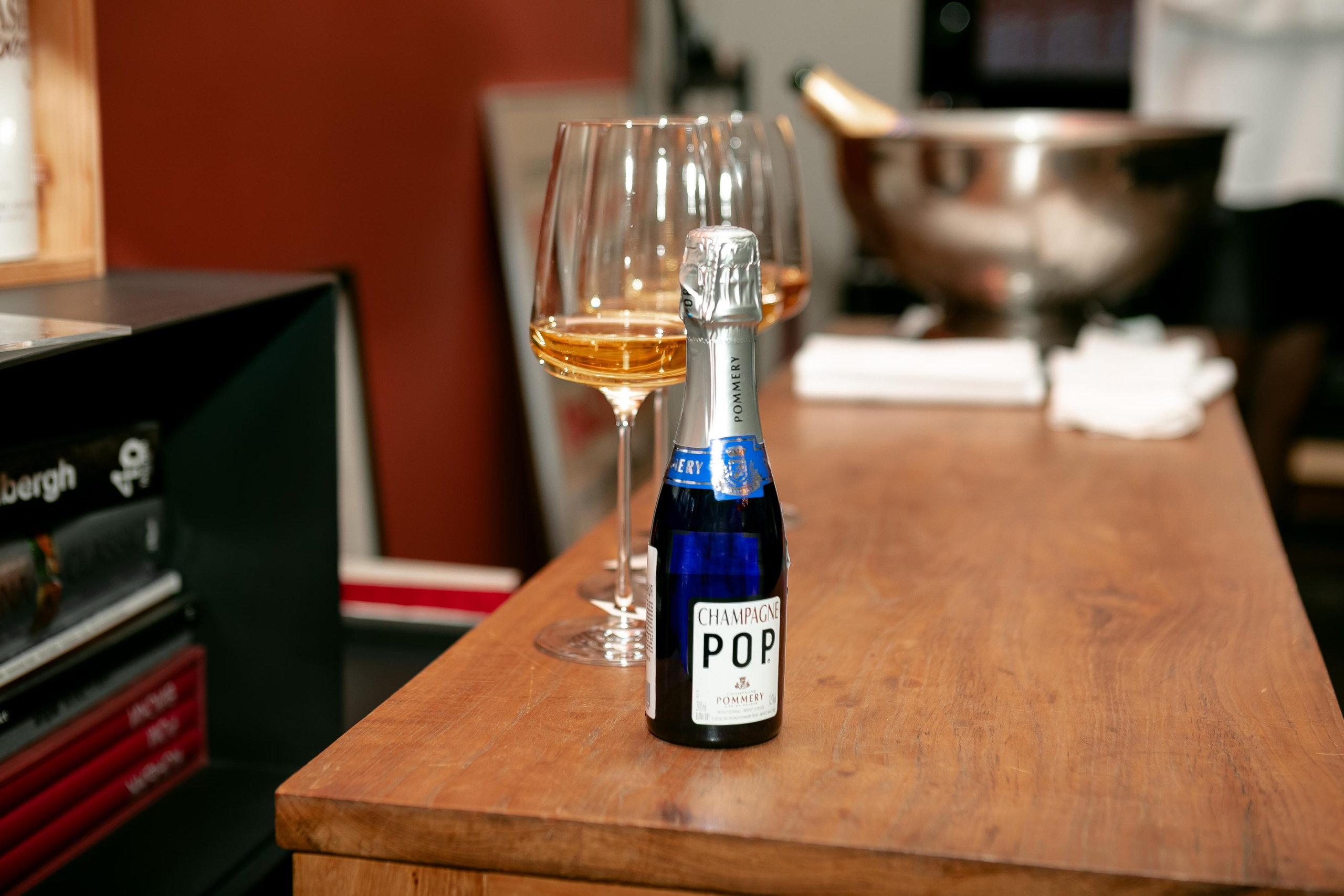 Репортажная фотосъемка дня рождения в ресторане, на теплоходе. Семейный и свадебный фотограф в Санкт-Петербурге Таша Семёнова