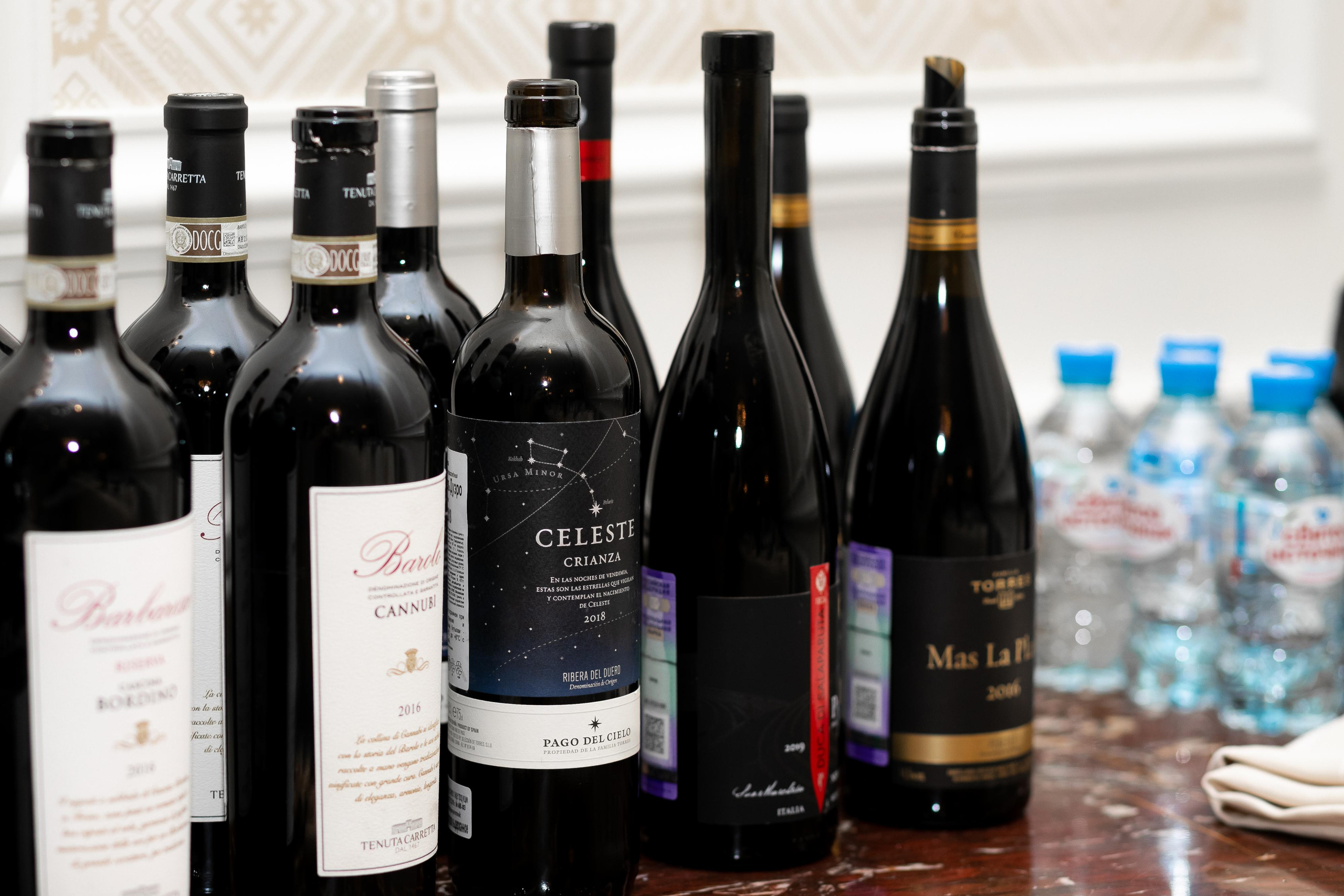 Репортажная фотосъемка дня рождения в ресторане, на теплоходе. Семейный и свадебный фотограф в Санкт-Петербурге Таша Семёнова