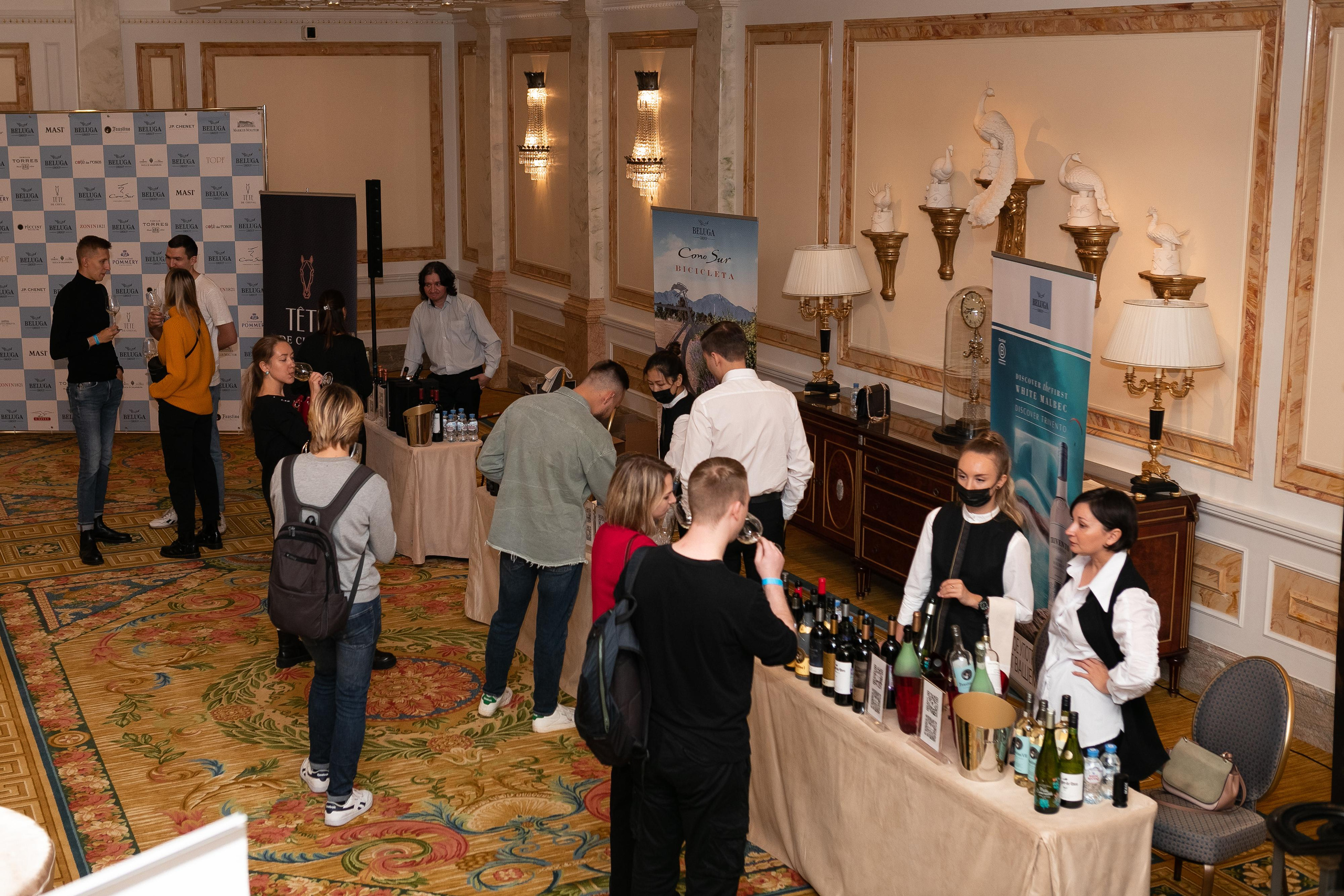 Репортажная фотосъемка дня рождения в ресторане, на теплоходе. Семейный и свадебный фотограф в Санкт-Петербурге Таша Семёнова