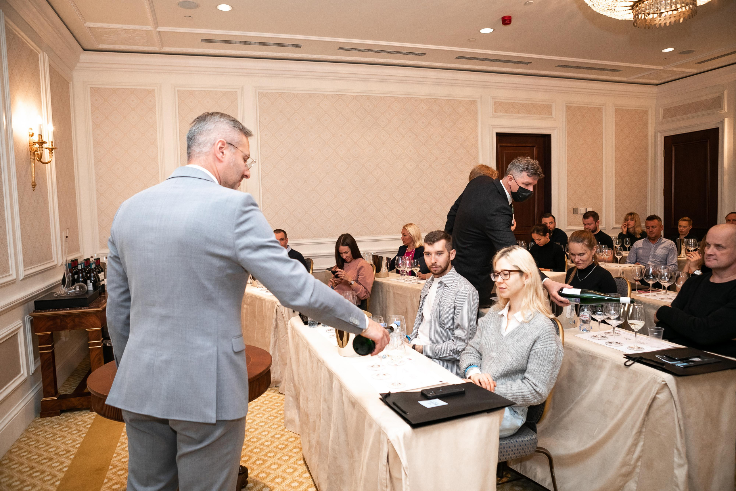 Репортажная фотосъемка дня рождения в ресторане, на теплоходе. Семейный и свадебный фотограф в Санкт-Петербурге Таша Семёнова