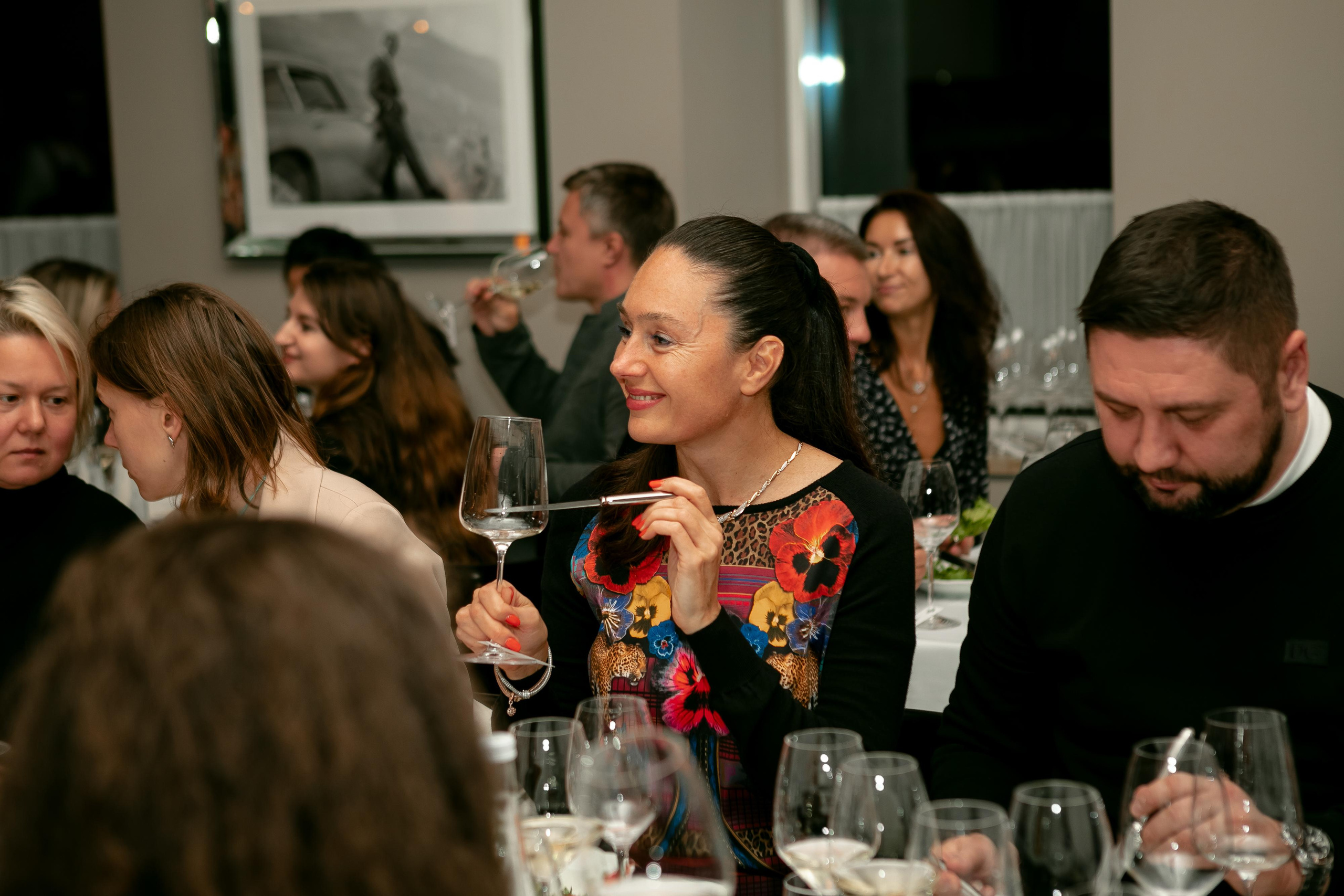 Репортажная фотосъемка дня рождения в ресторане, на теплоходе. Семейный и свадебный фотограф в Санкт-Петербурге Таша Семёнова