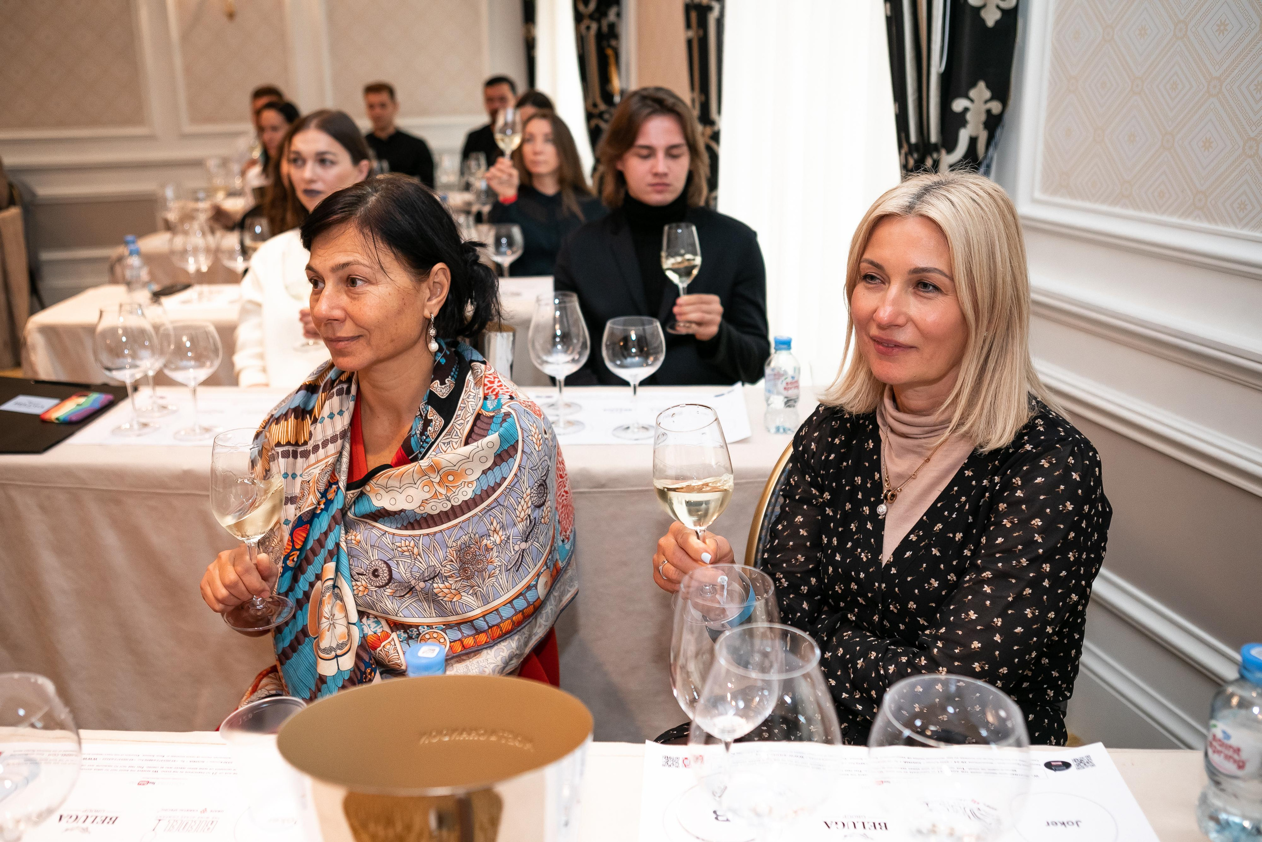 Репортажная фотосъемка дня рождения в ресторане, на теплоходе. Семейный и свадебный фотограф в Санкт-Петербурге Таша Семёнова