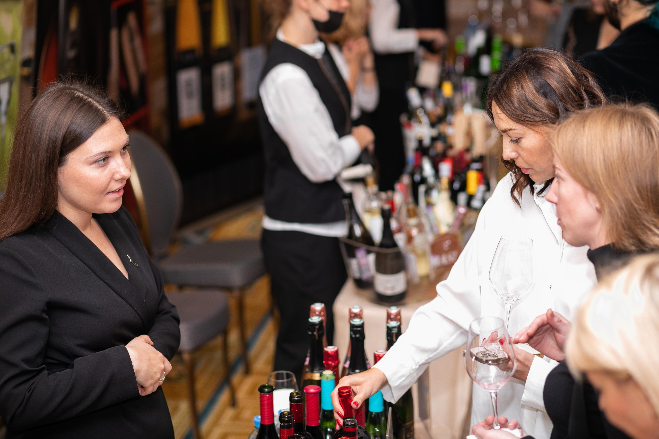 Репортажная фотосъемка дня рождения в ресторане, на теплоходе. Семейный и свадебный фотограф в Санкт-Петербурге Таша Семёнова