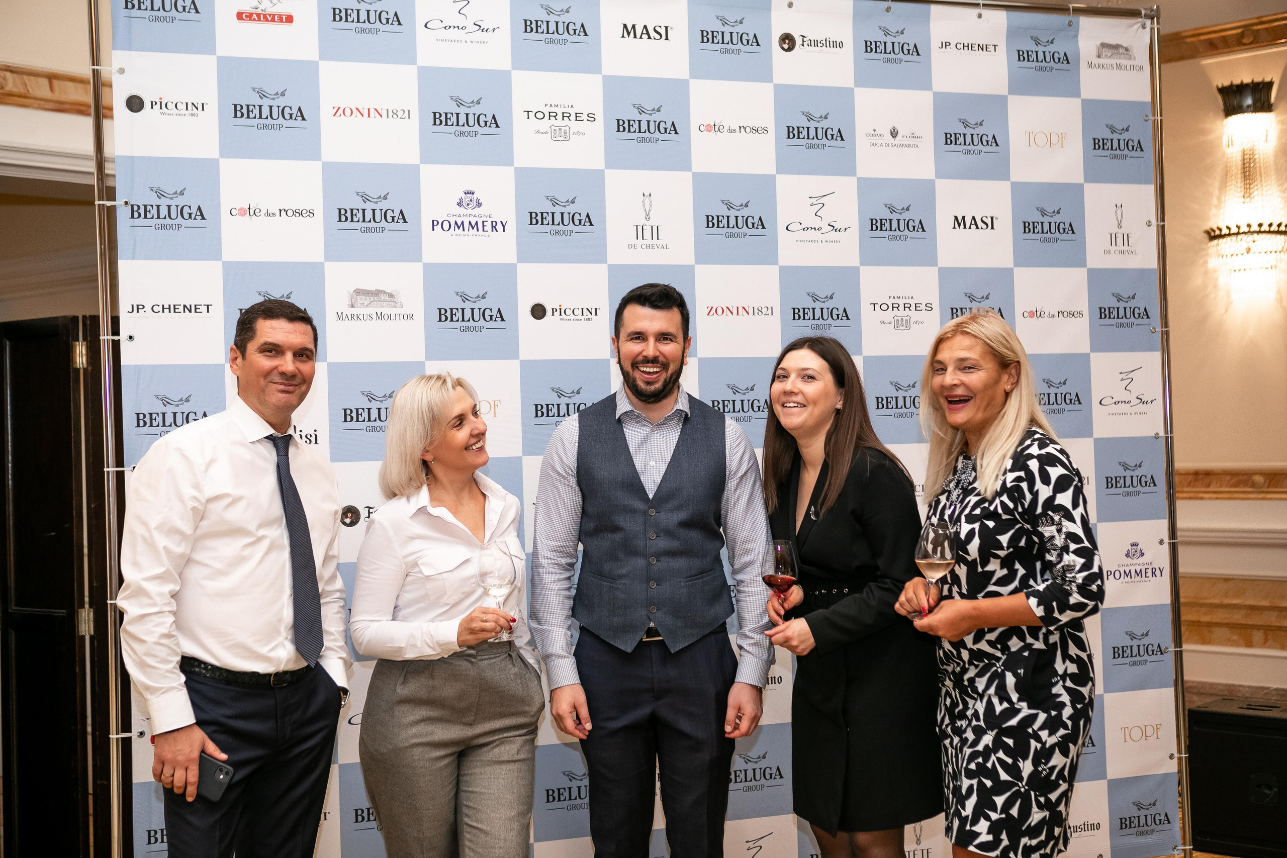 Репортажная фотосъемка дня рождения в ресторане, на теплоходе. Семейный и свадебный фотограф в Санкт-Петербурге Таша Семёнова