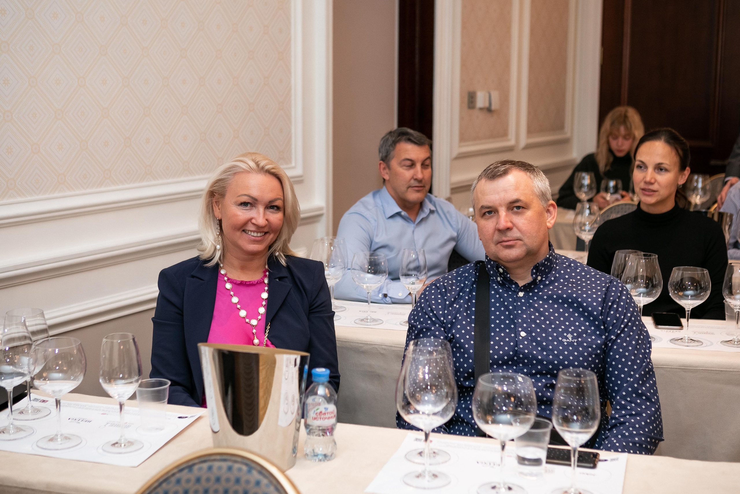 Репортажная фотосъемка дня рождения в ресторане, на теплоходе. Семейный и свадебный фотограф в Санкт-Петербурге Таша Семёнова