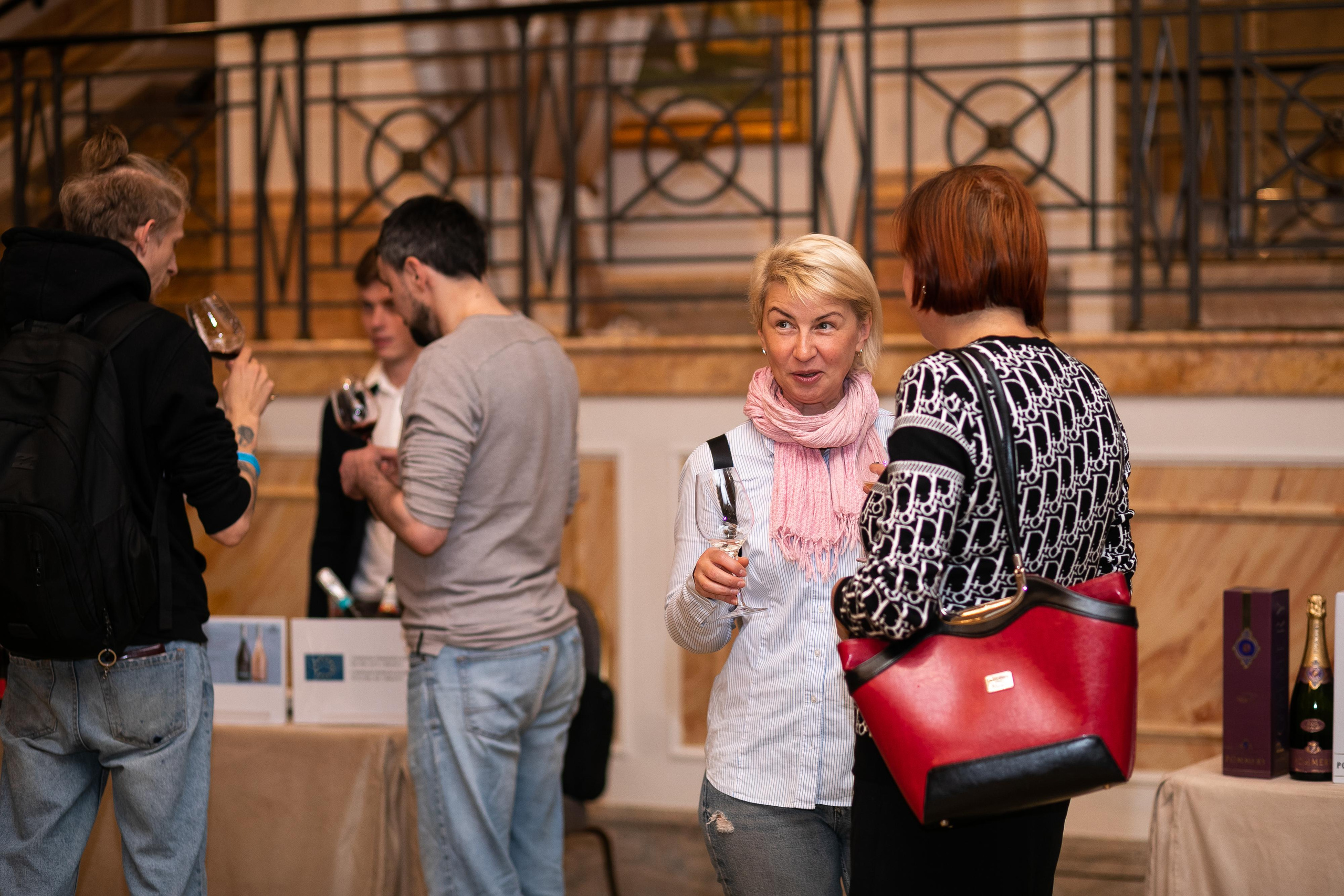 Репортажная фотосъемка дня рождения в ресторане, на теплоходе. Семейный и свадебный фотограф в Санкт-Петербурге Таша Семёнова