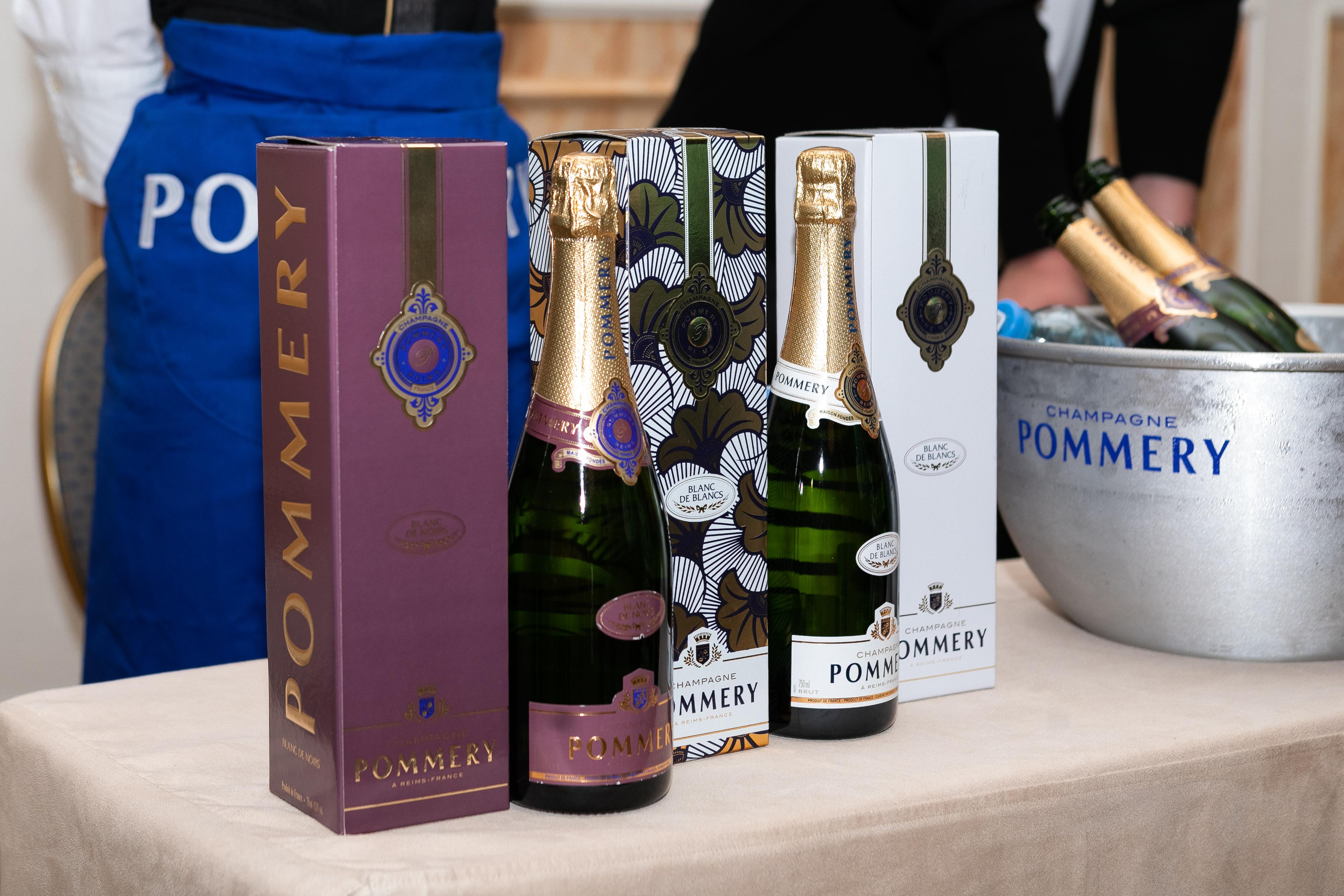 Репортажная фотосъемка дня рождения в ресторане, на теплоходе. Семейный и свадебный фотограф в Санкт-Петербурге Таша Семёнова